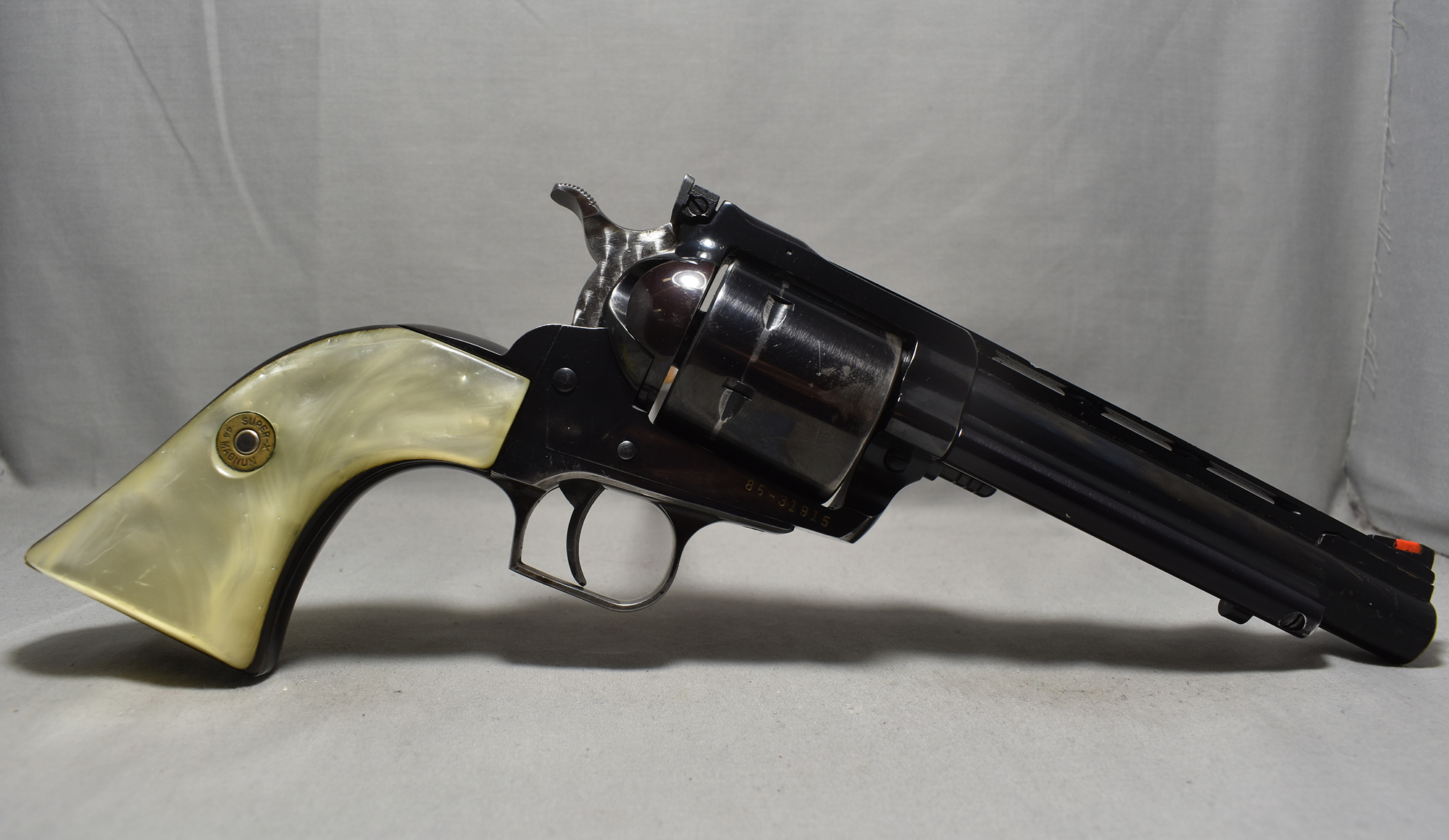 Ruger ~ New Model Super Blackhawk ~ .44 Magnum - Bass Pro Shops