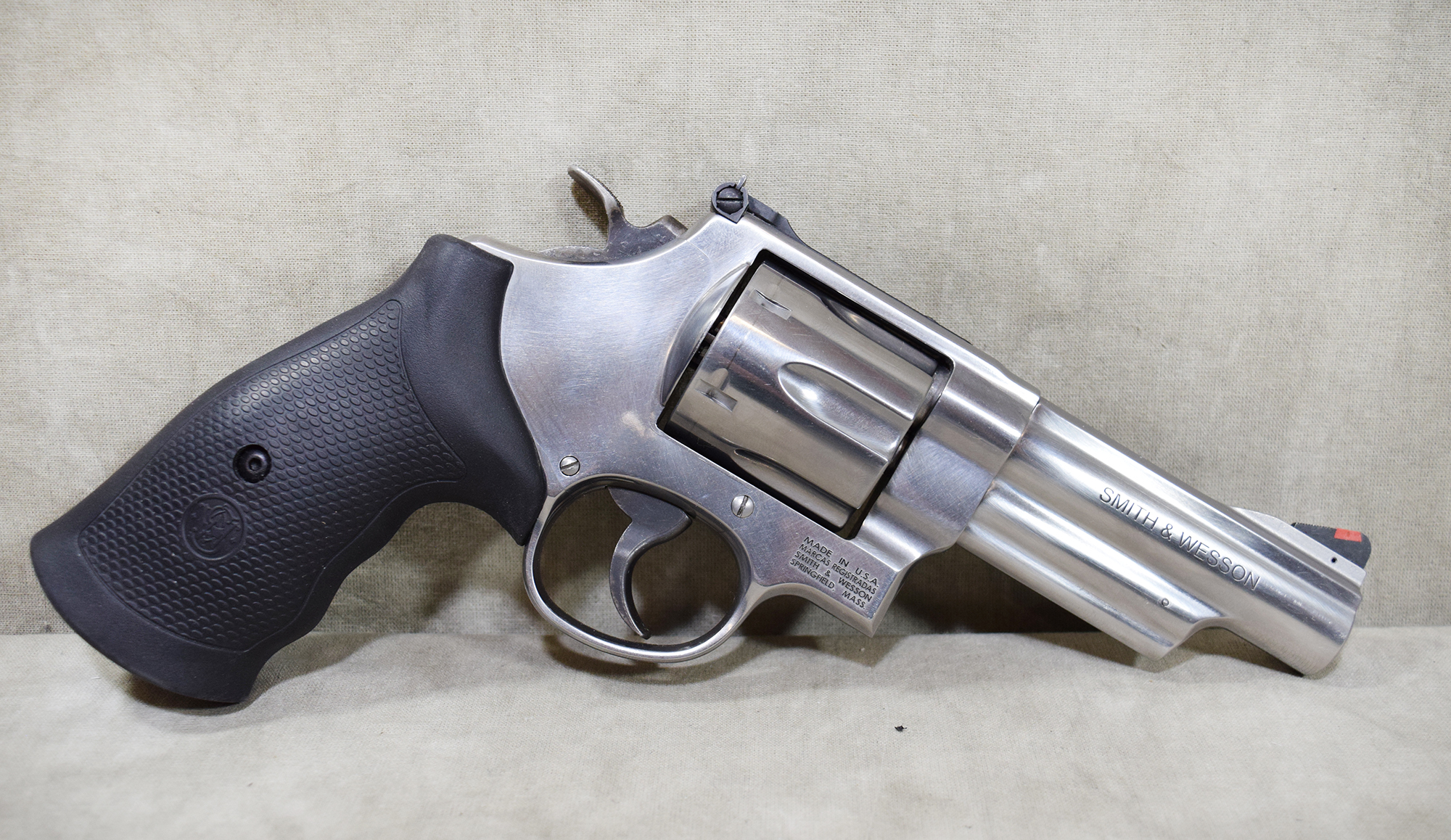 Smith & Wesson~629-6~.44 magnum - Bass Pro Shops