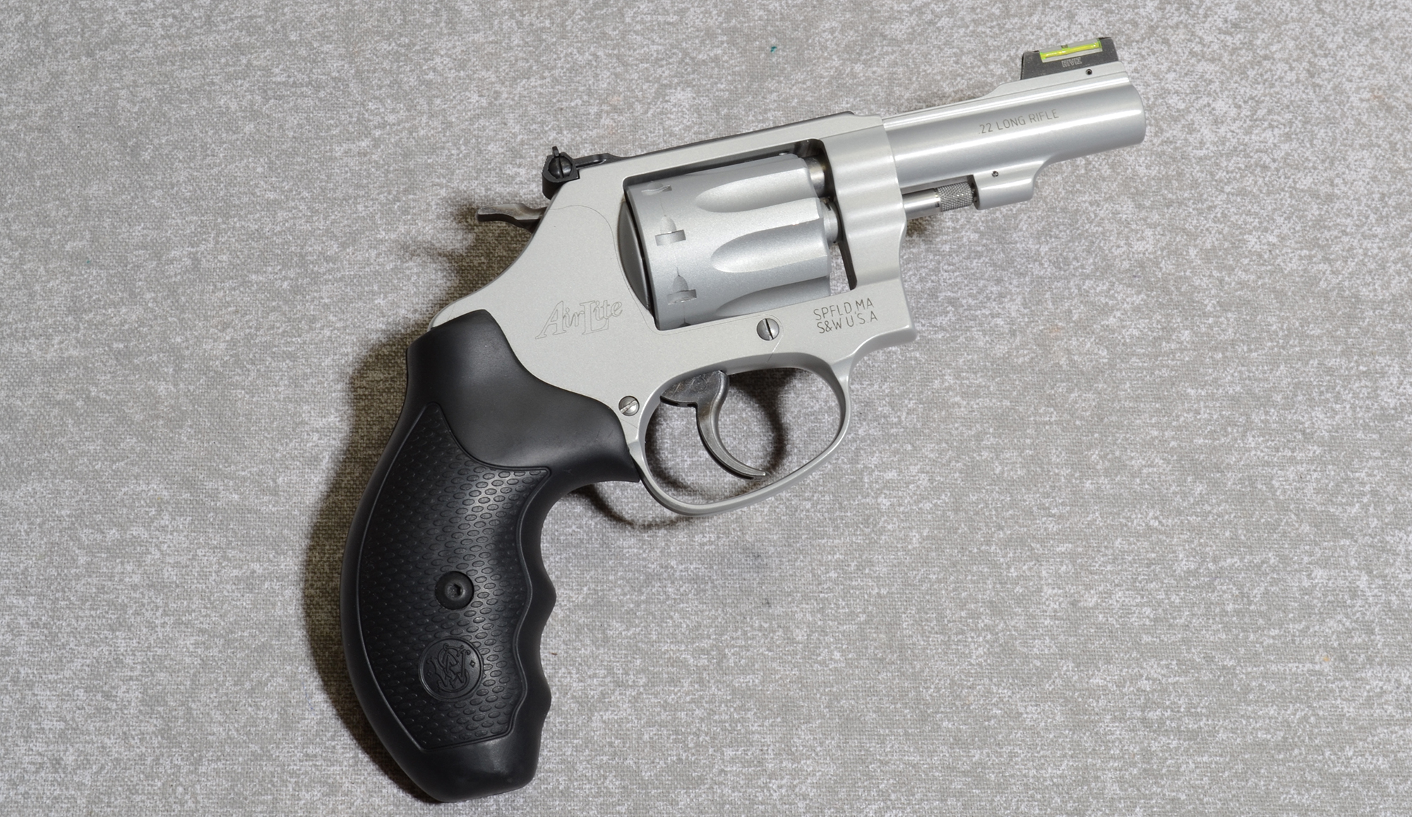 Image of Smith & Wesson 317-3 Revolver, .22 Long Rifle, 3 Inch Barrel, 3/4 lbs.