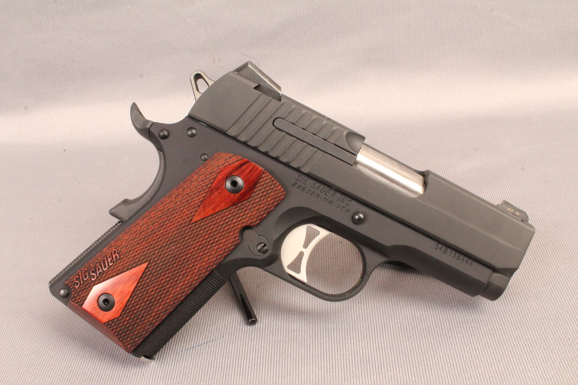 SIG SAUER ~ 1911 ~ .45 Auto - Bass Pro Shops
