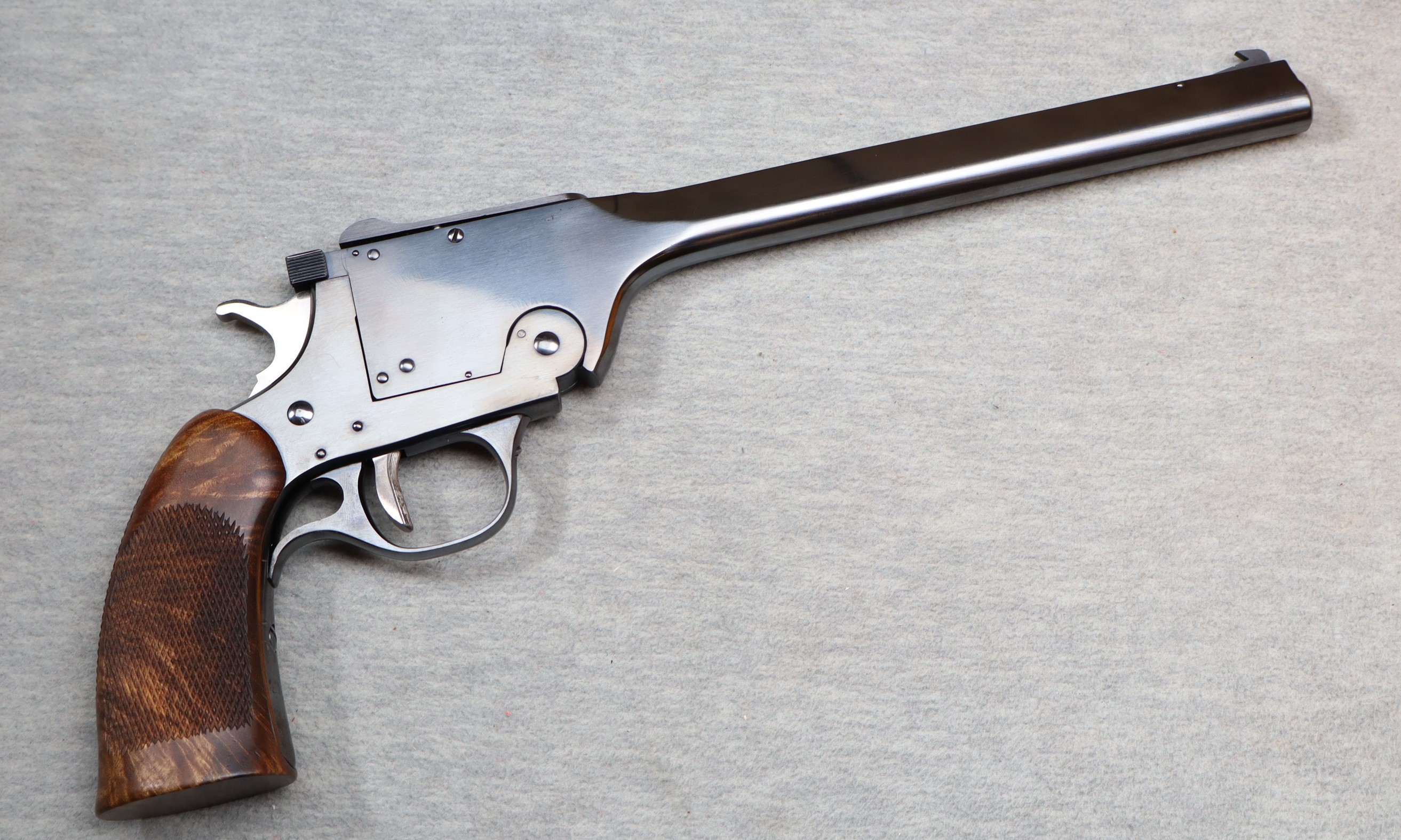 H&R ~ U.S.R.A. ~ .22 Long Rifle - Bass Pro Shops