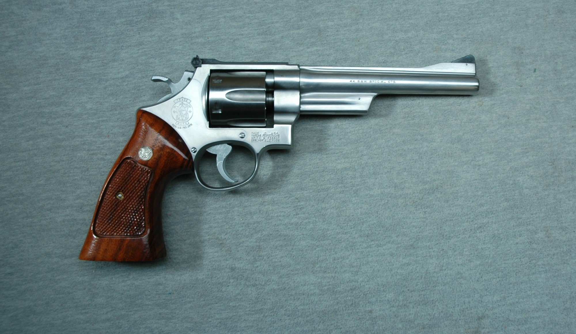 Smith & Wesson ~ 624 ~ .44 Special - Bass Pro Shops