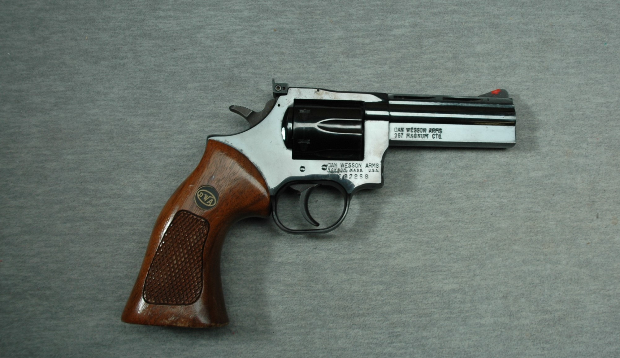 Dan Wesson ~ 357 ~ .357 Magnum - Bass Pro Shops