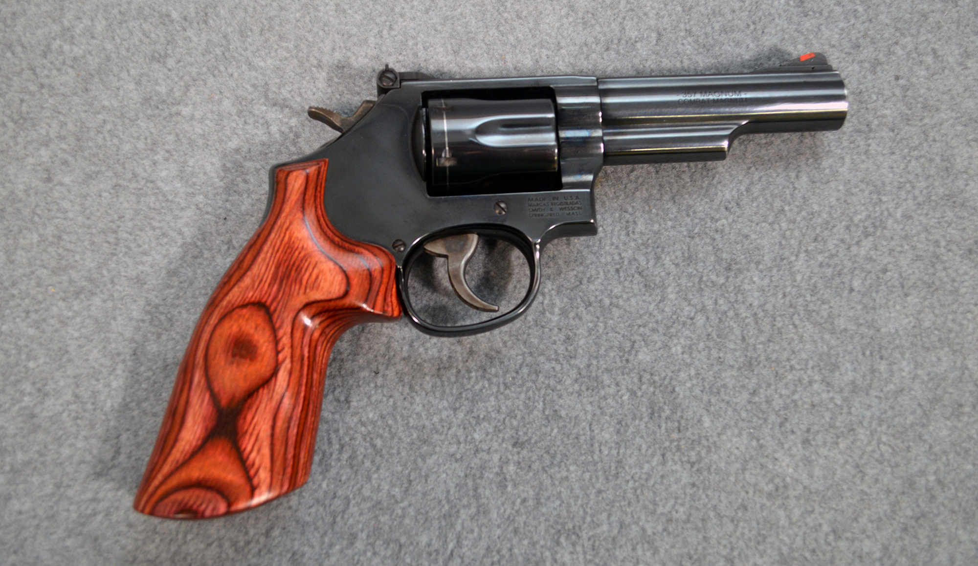 Image of Smith & Wesson ~ 19-9 Combat Magnum ~ .357 Magnum