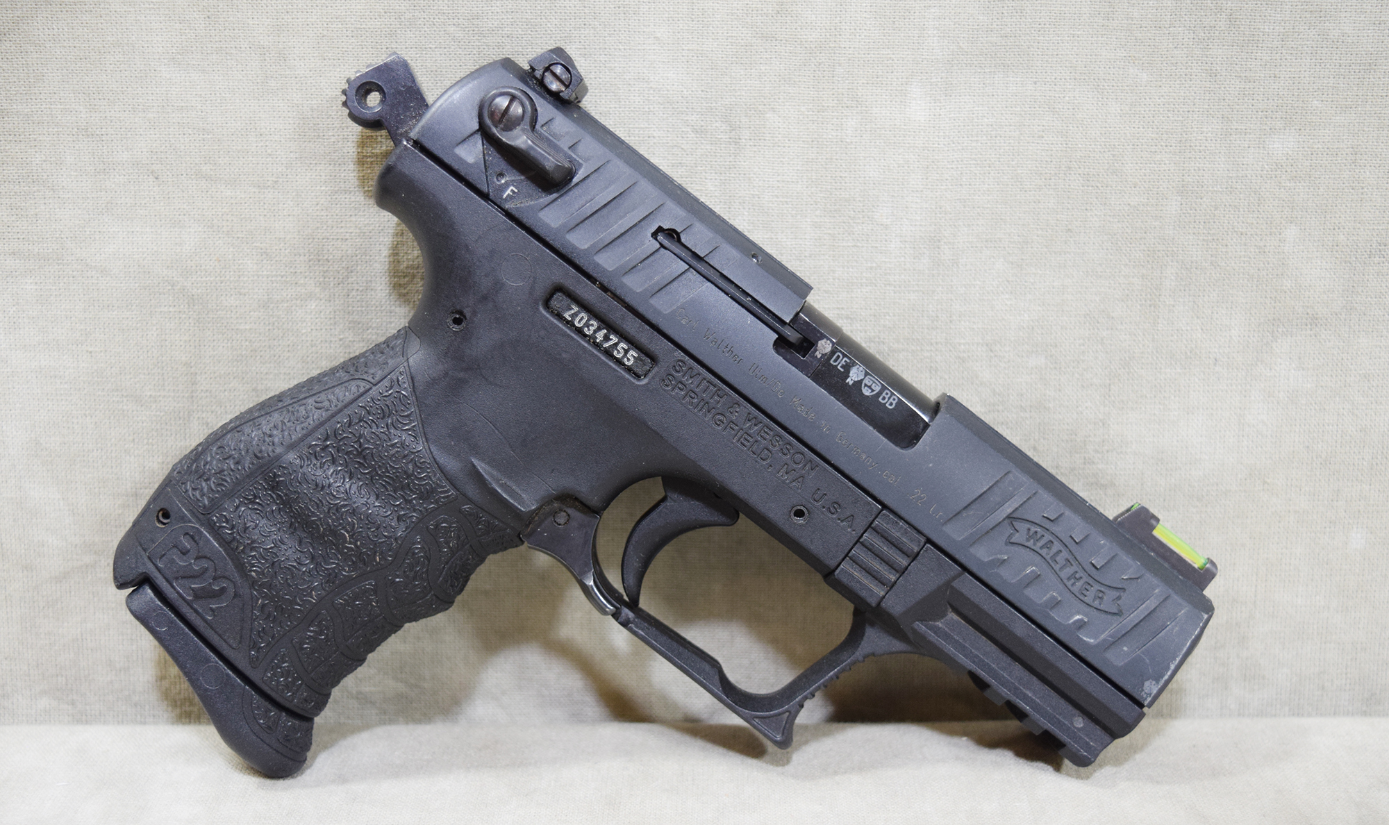 Walther~P22~.22 Long Rifle - Bass Pro Shops
