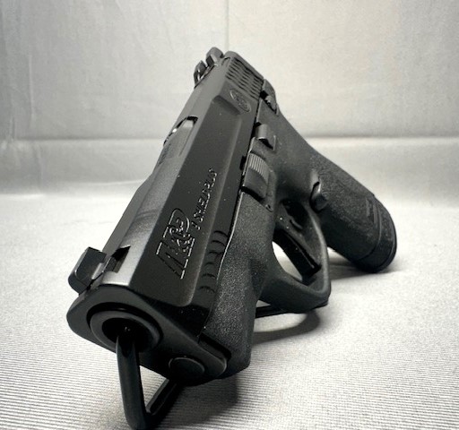 Smith & Wesson M&P Shield Plus (TS) 9mm - Bass Pro Shops