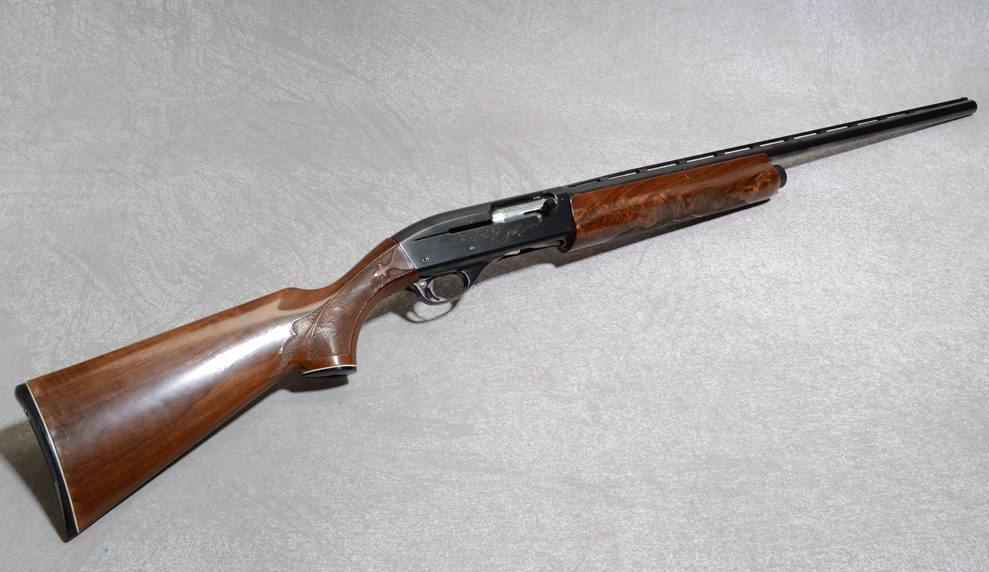 Remington 1100 Shotgun, 12 Gauge, 28 Inch Barrel, 9 lbs. - Bass Pro Shops