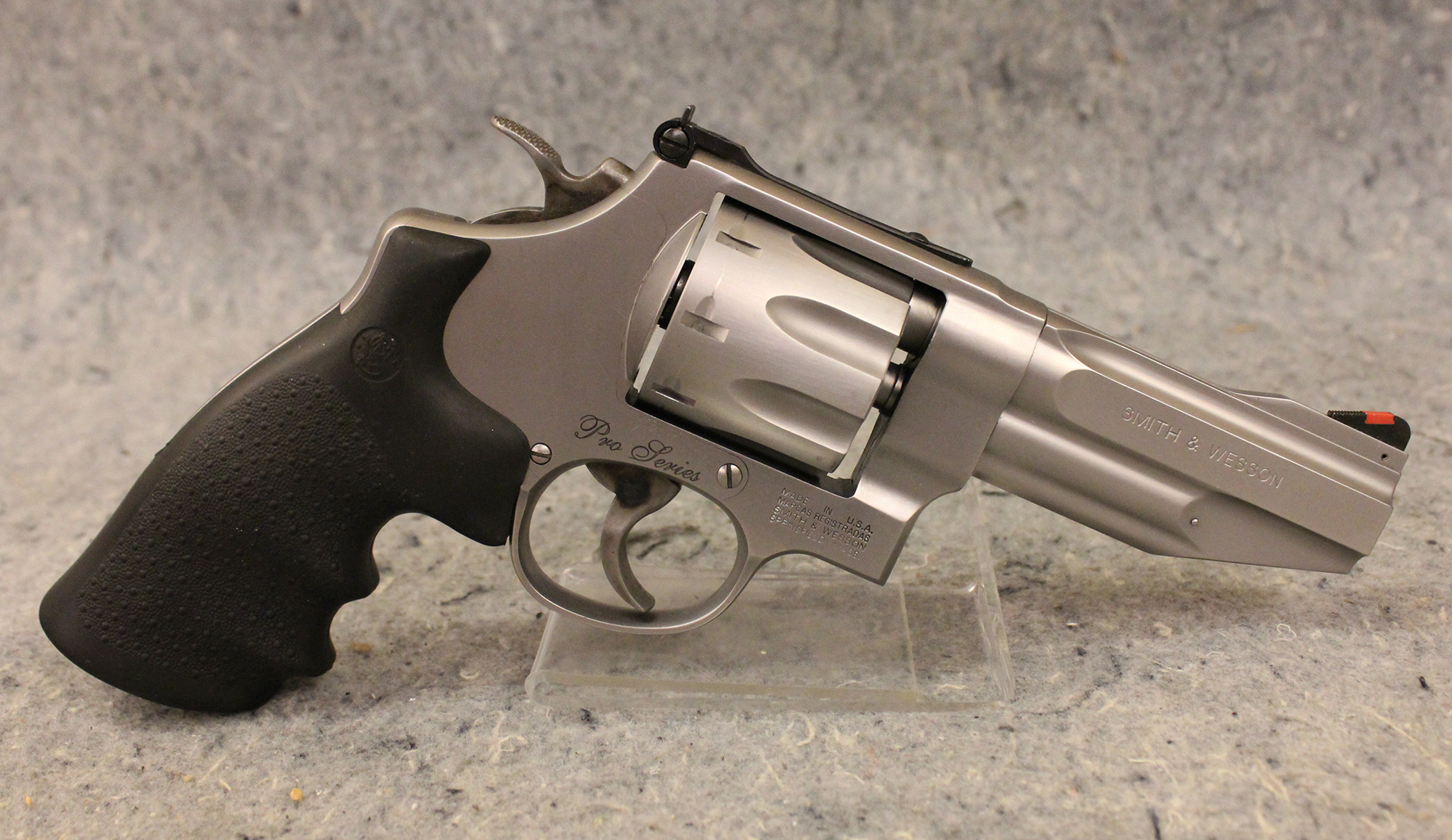 Image of Smith & Wesson ~ 627-5 ~ .357 Magnum