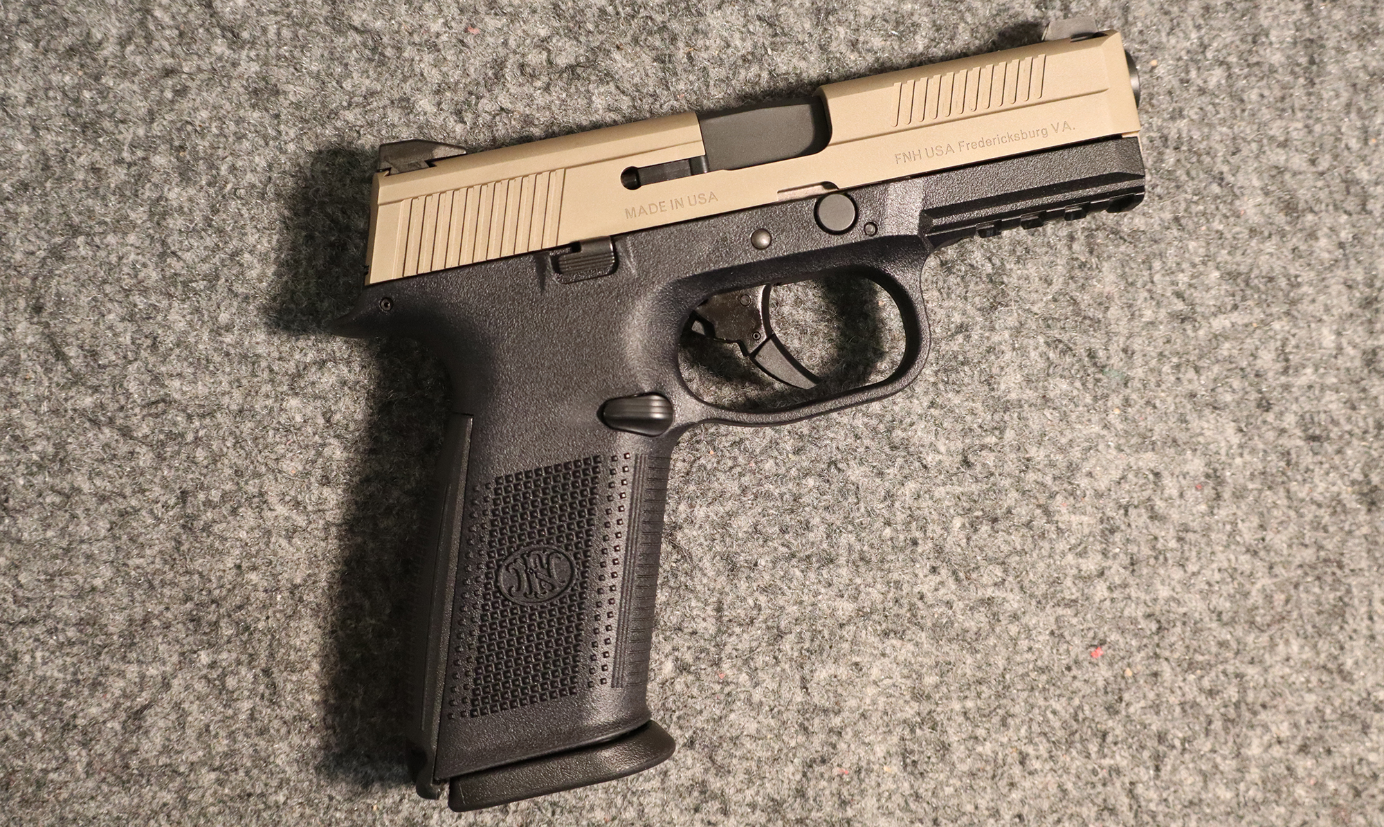 FN ~ FNS-40 ~ .40 S&W (SKU: 4687711) - Bass Pro Shops