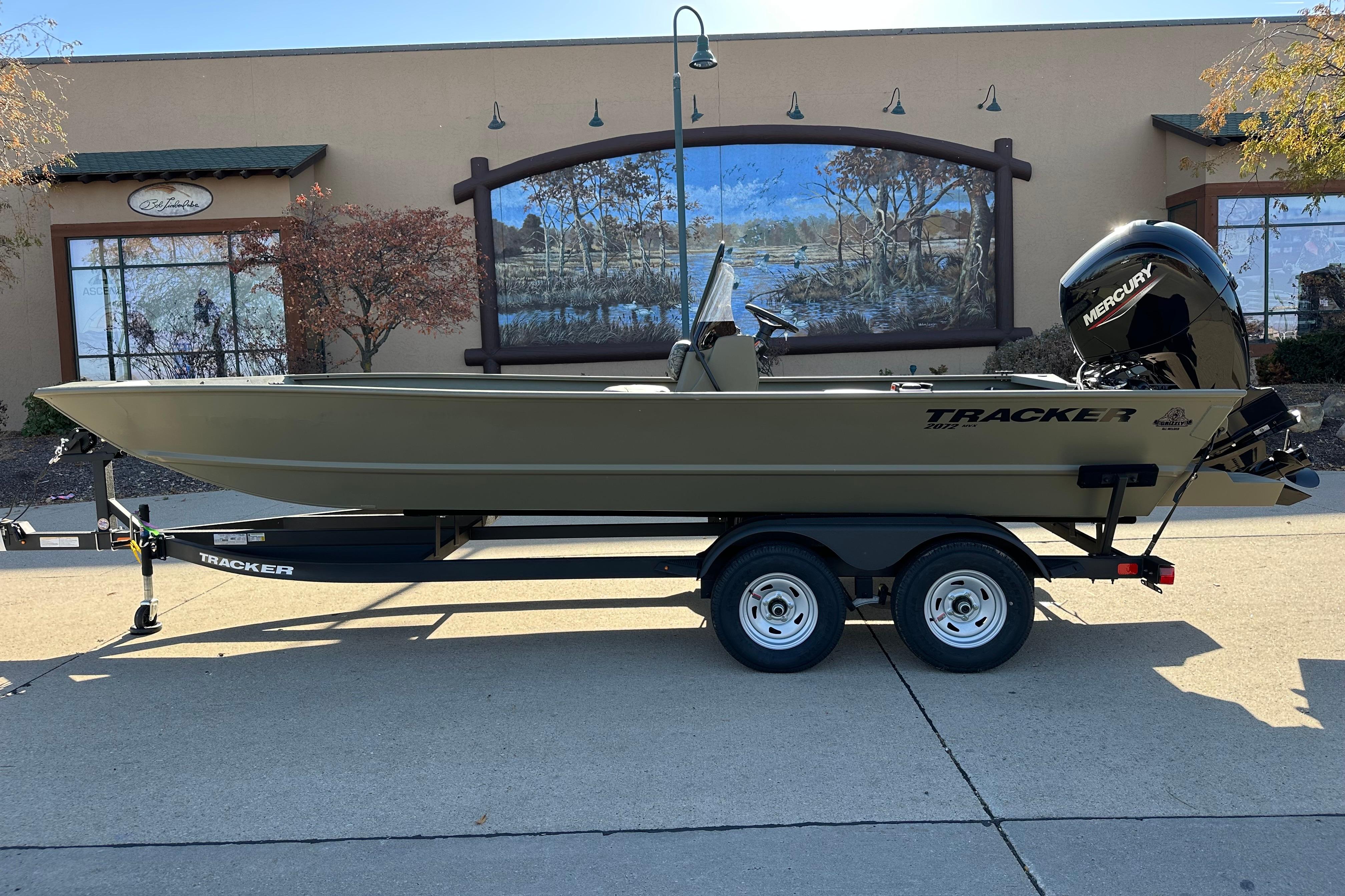Image of 2026 TRACKER GRIZZLY 2072 CC