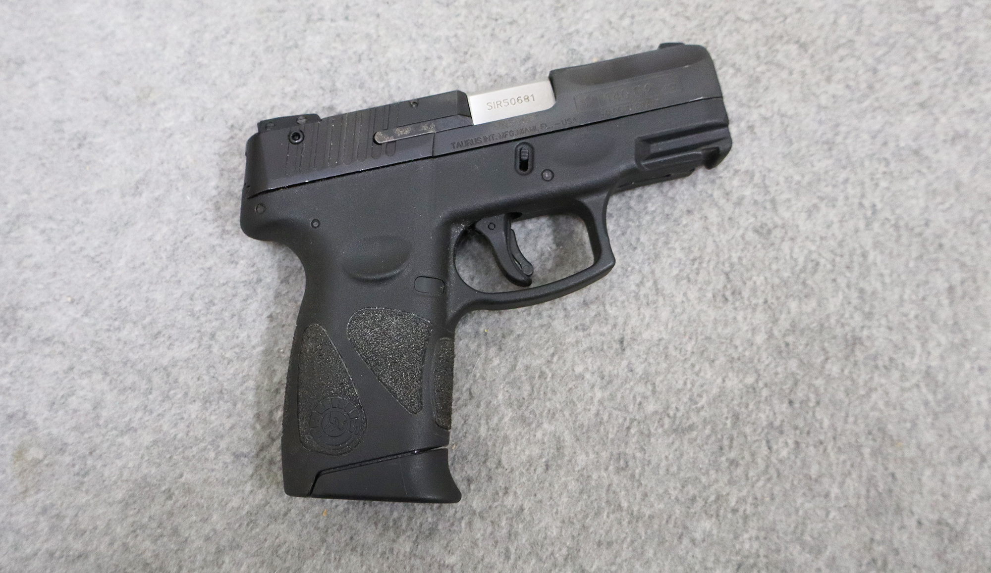 Taurus ~ Model PT140 G2 ~ 40 Caliber - Bass Pro Shops