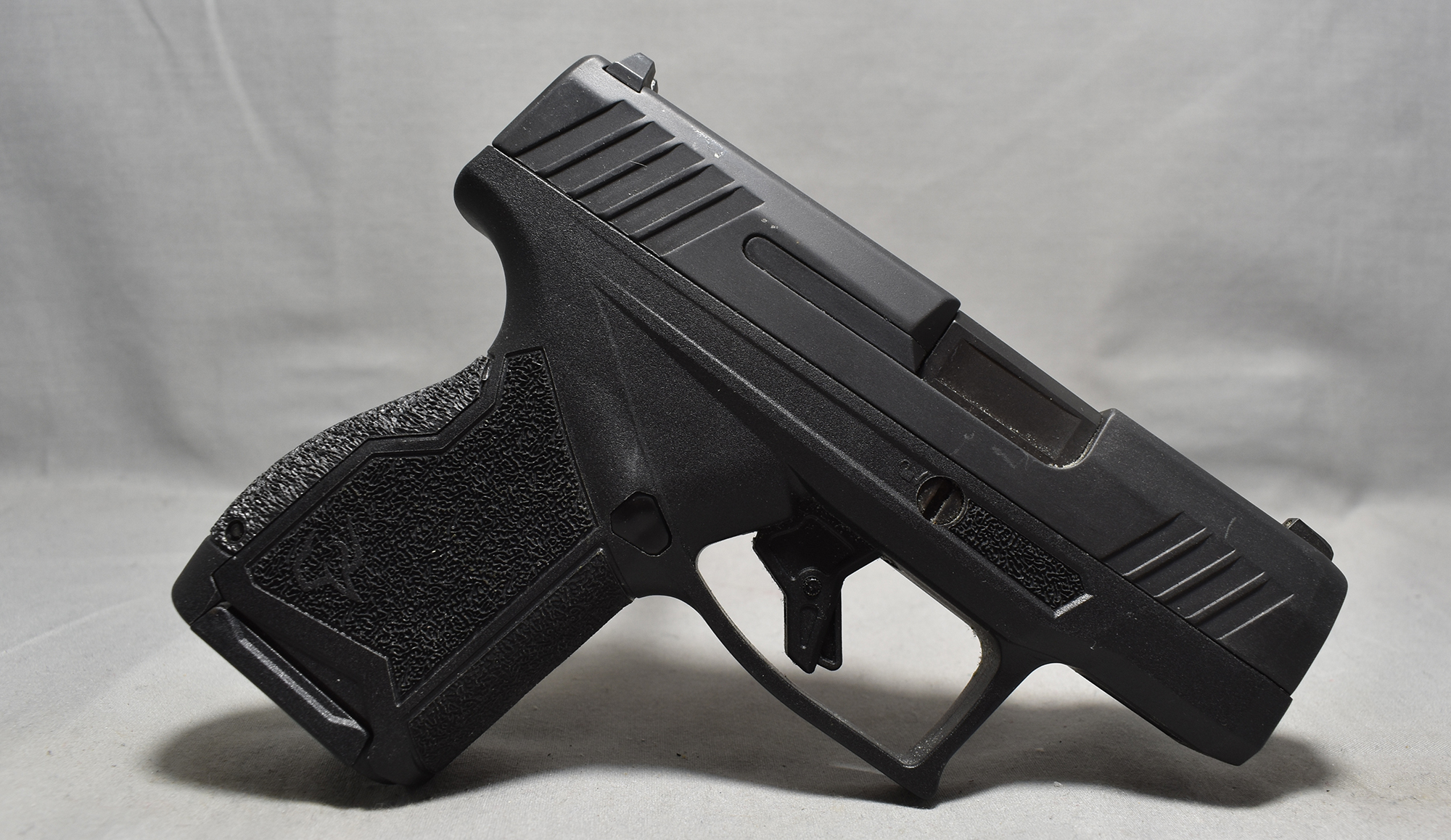 Taurus ~ GX4 ~ 9mm Luger - Bass Pro Shops