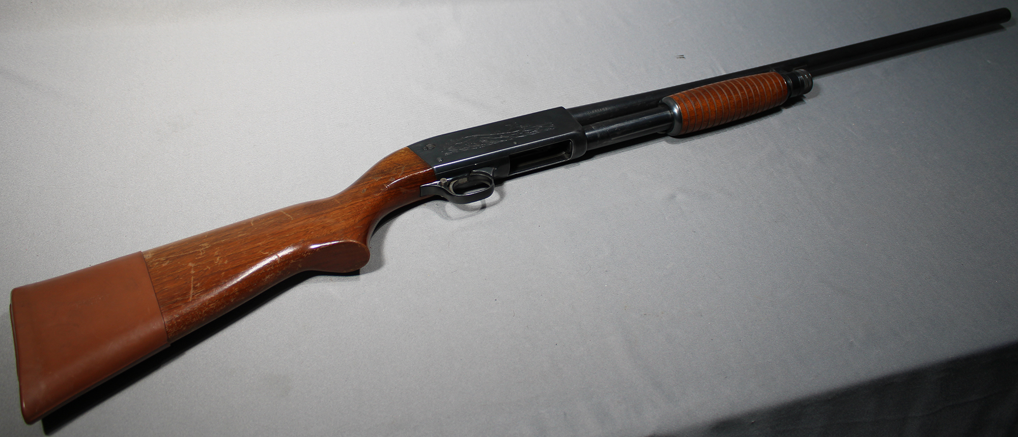 Ithaca ~ Model 37 Featherlight ~ 12 Gauge - Bass Pro Shops