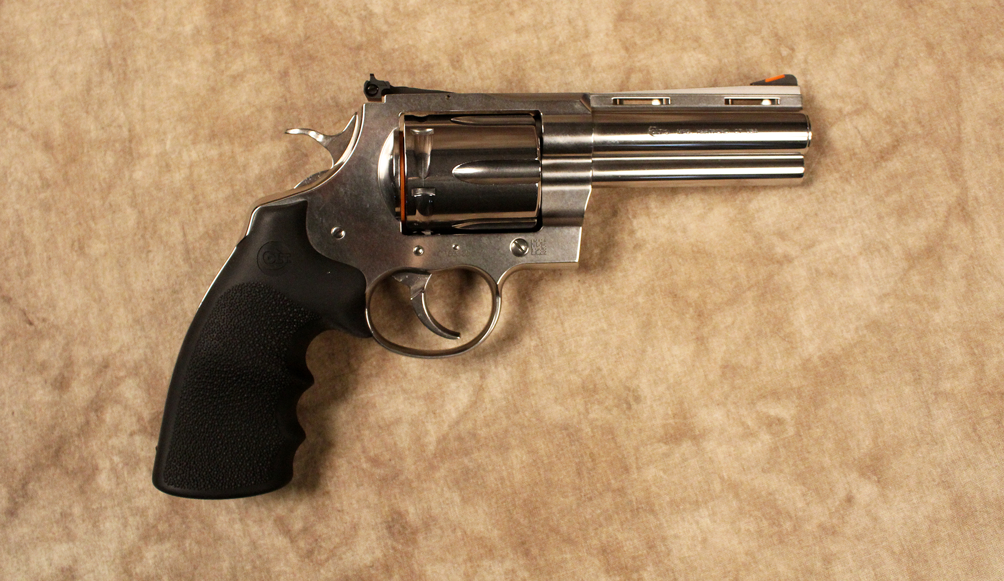 Colt~Anaconda~.44 Remington Magnum - Bass Pro Shops