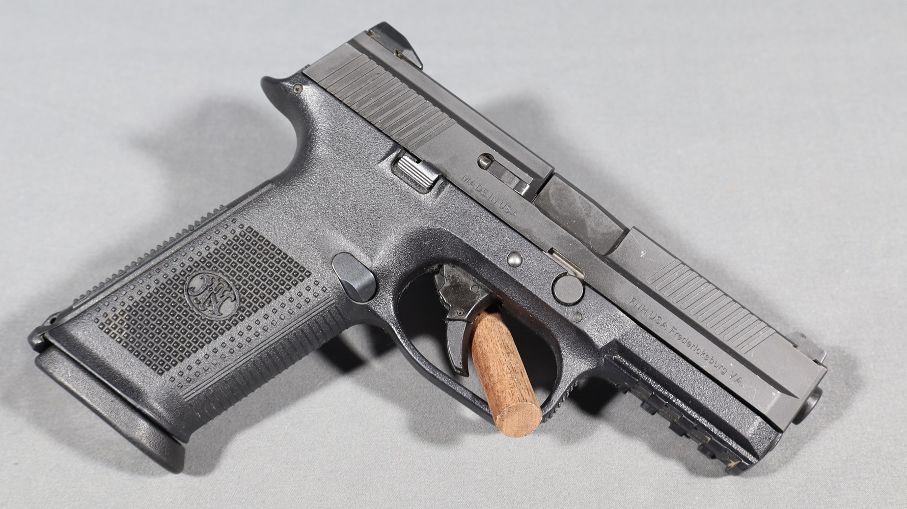 Image of FN~FNS-9~9mm Luger