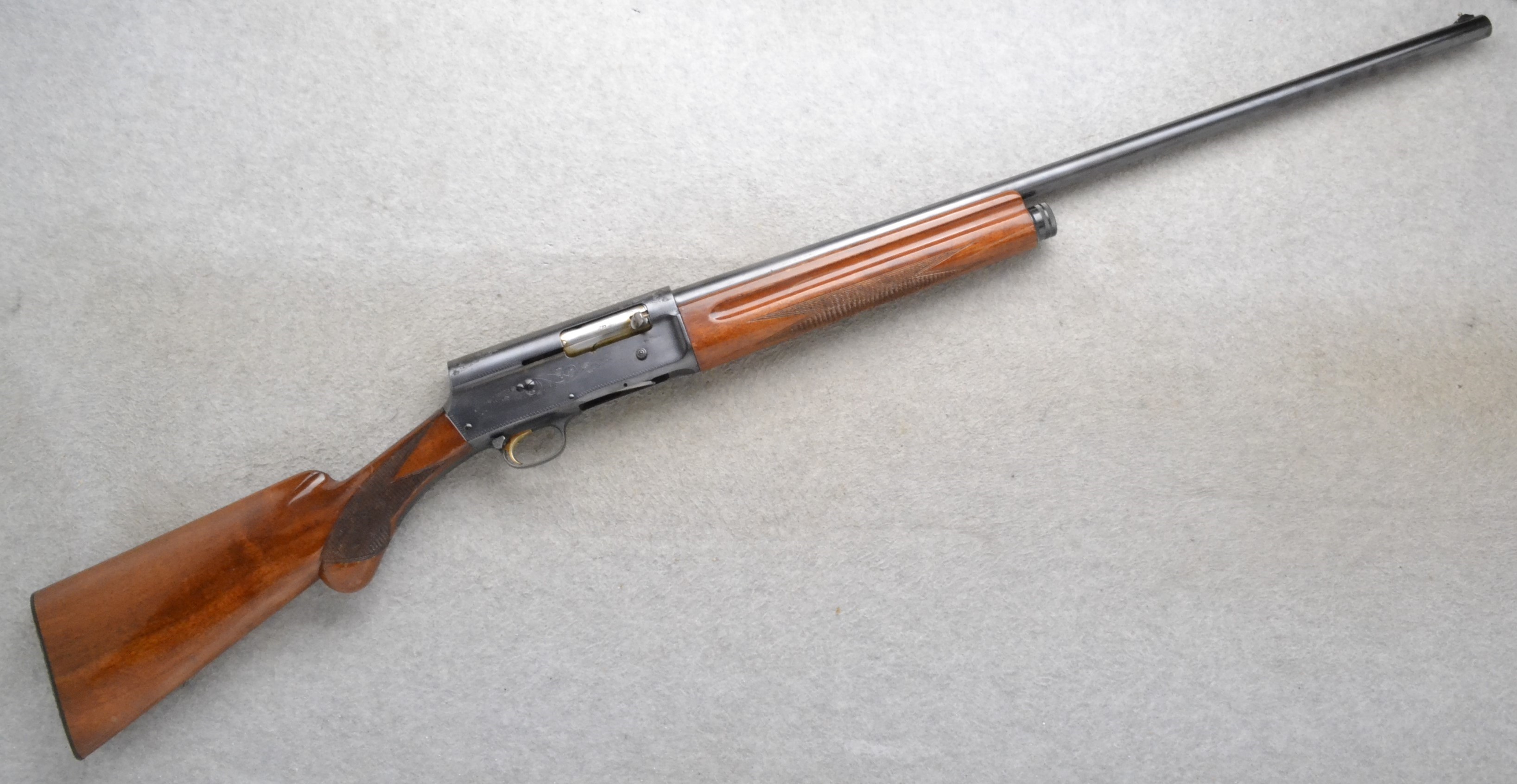 Browning ~ A5 Light Twelve ~ 12 Gauge - Bass Pro Shops