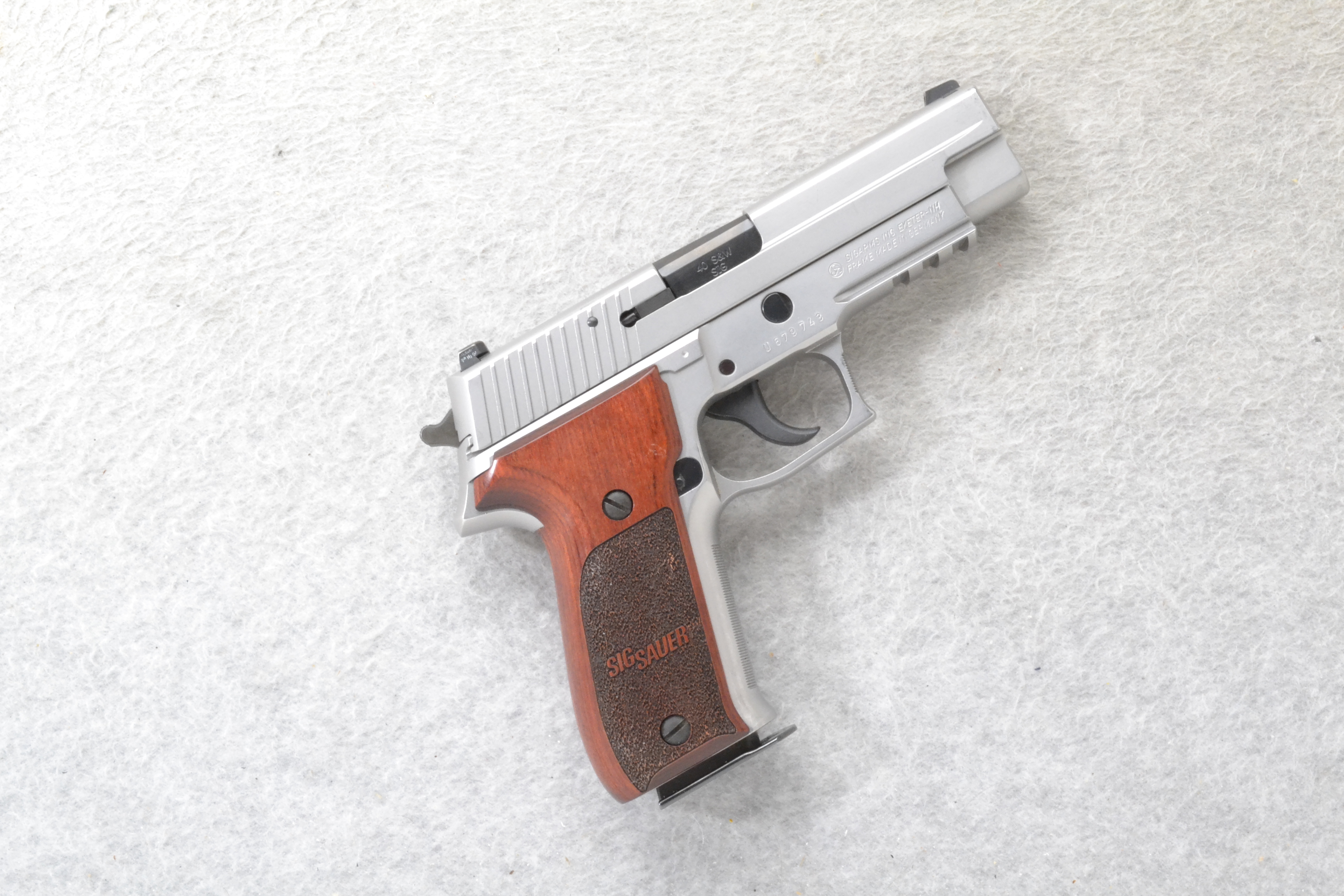 SIG Sauer ~ P226 ~ .40 S&W - Bass Pro Shops