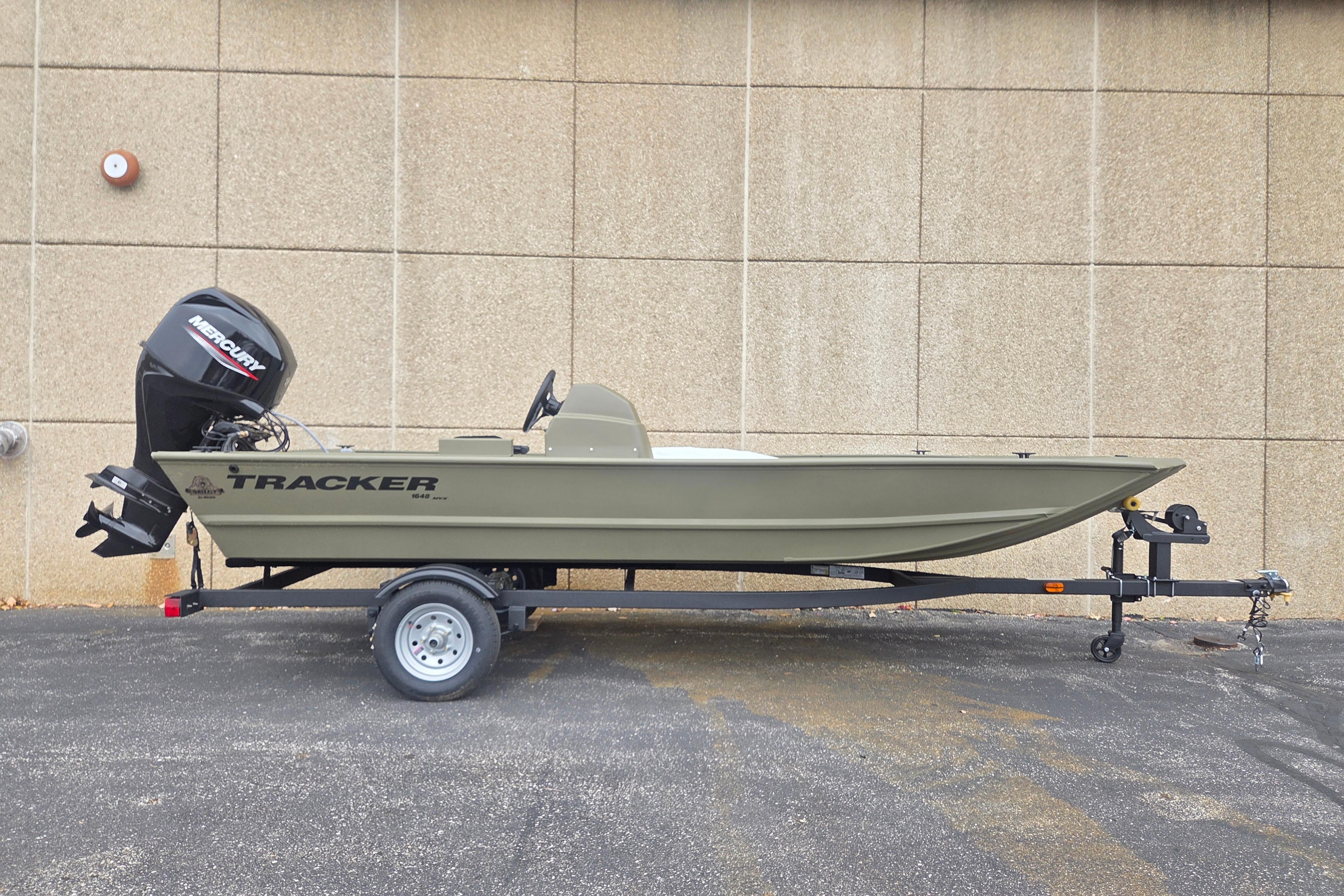 Image of 2026 TRACKER GRIZZLY 1648 SC