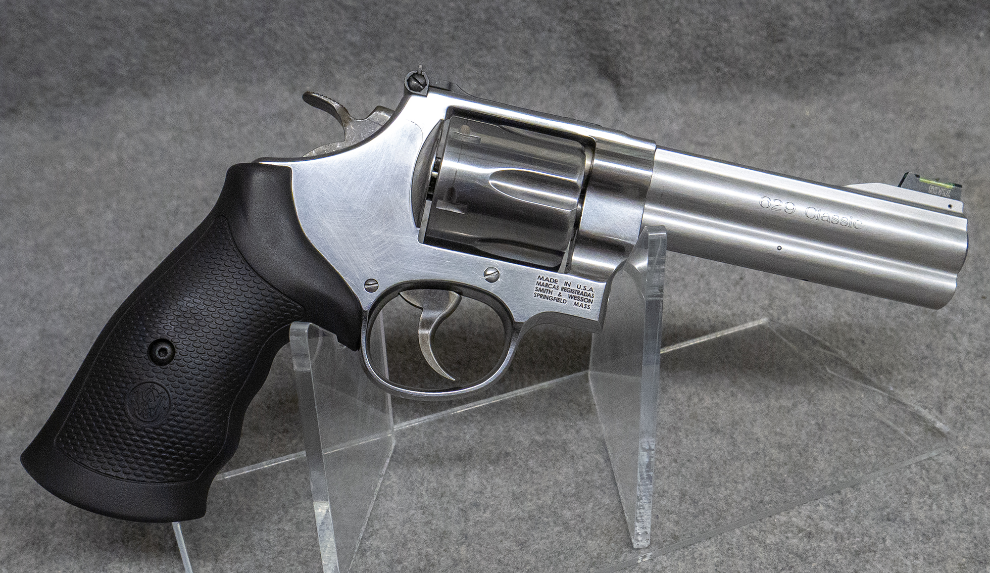 Image of Smith & Wesson ~ 629-6 Classic ~ .44 Magnum