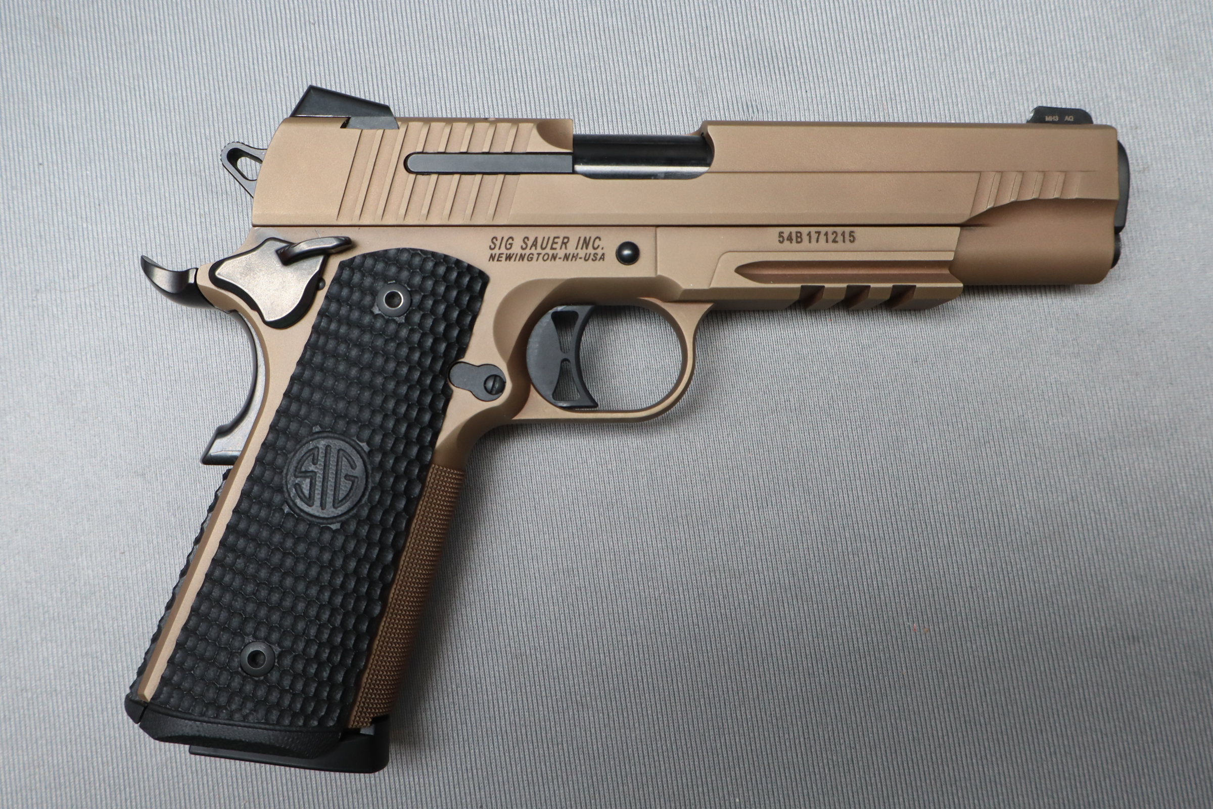 Sig Sauer ~ 1911 ~ .45 Auto - Sig Sauer