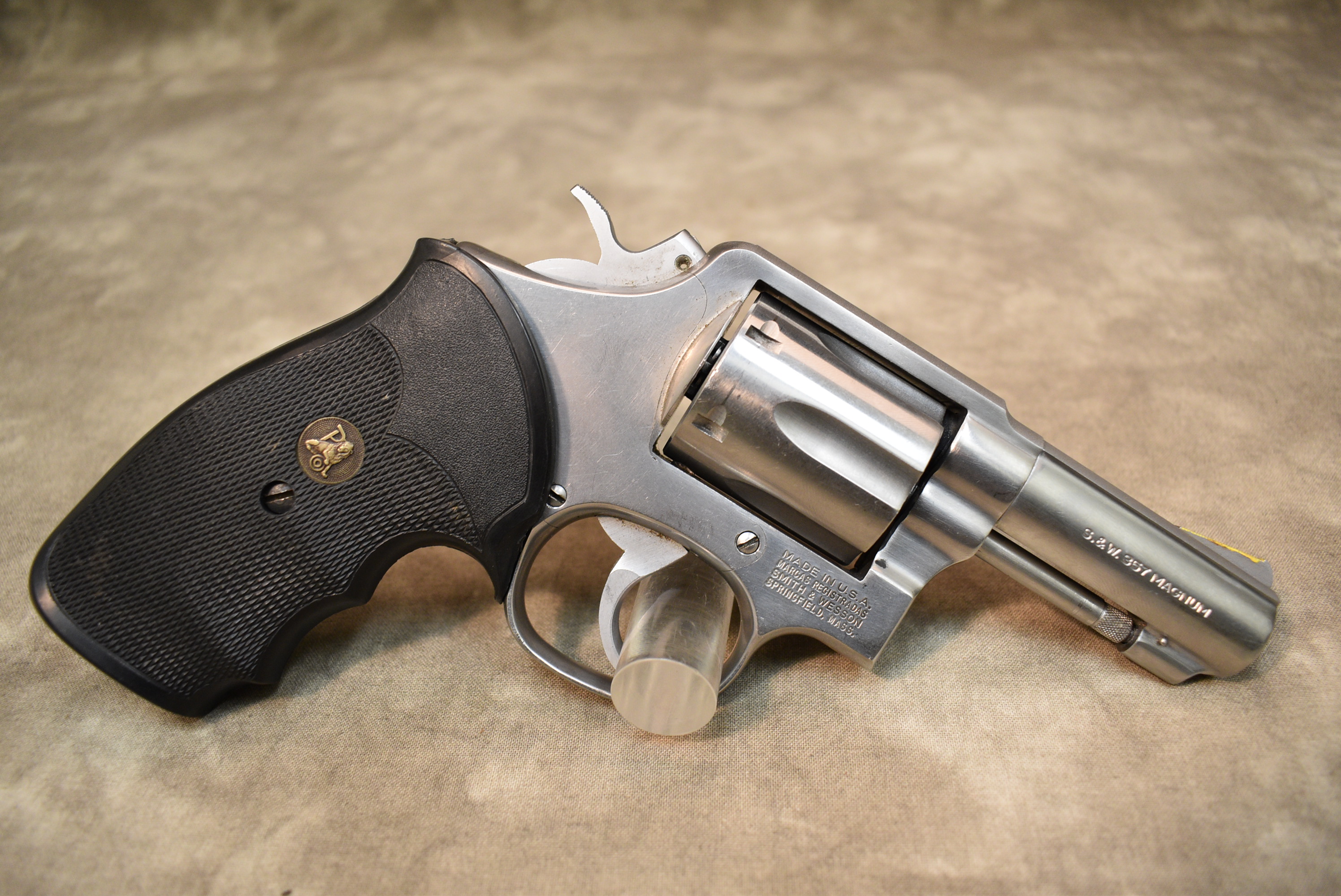 Smith & Wesson ~ Revolve r~ .357 Mag - Bass Pro Shops