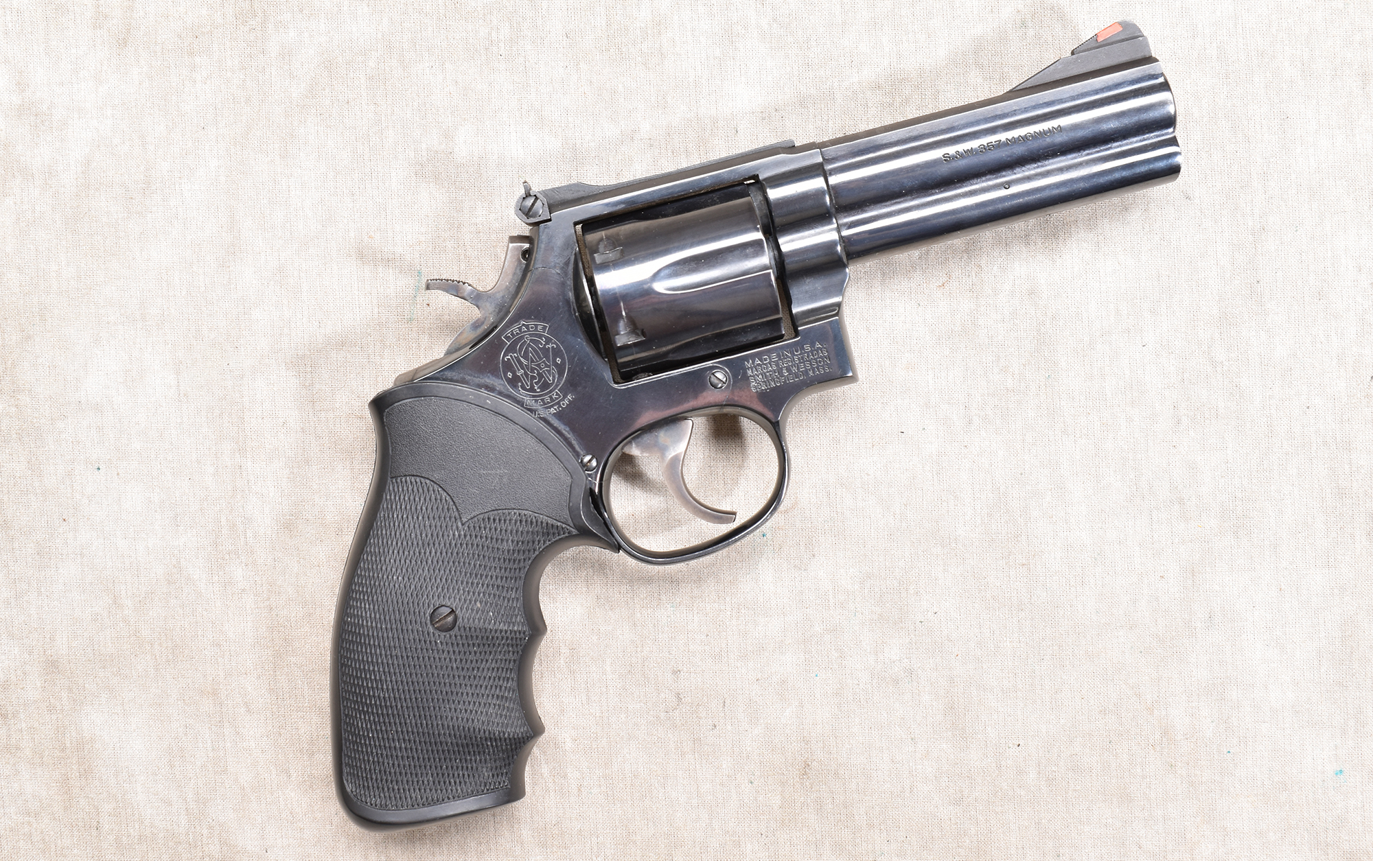 Image of SMITH & WESSON ~ 586 ~ .357 MAGNUM