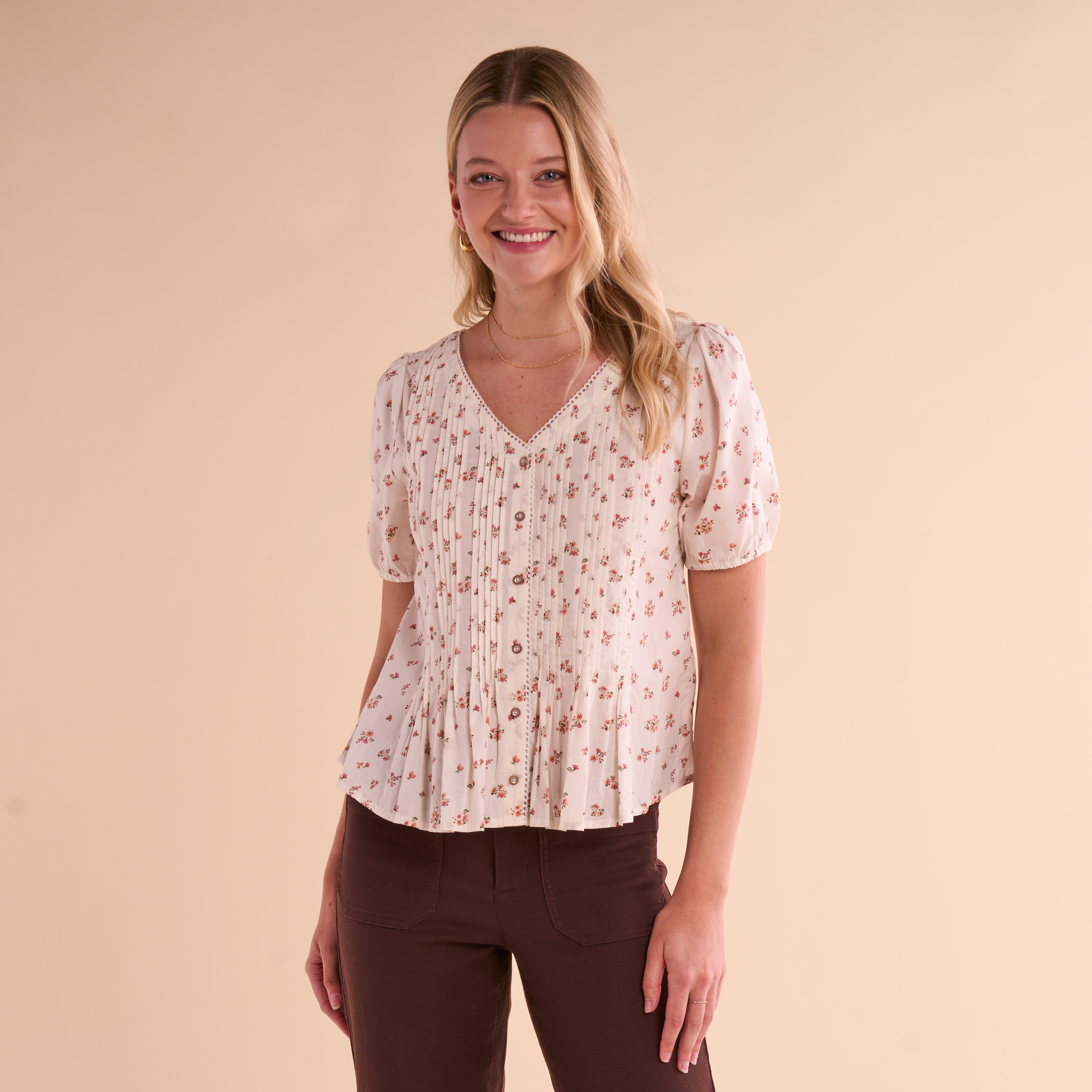 Image of Natural Reflections Floral Short-Sleeve Button-Down Shirt - Egret Floral