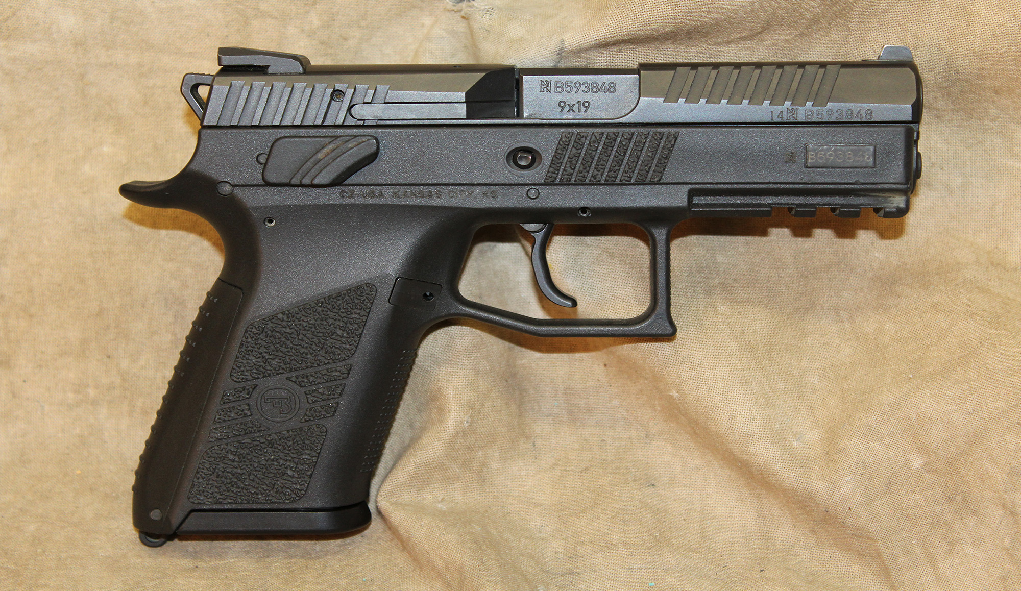 ~ CZ ~ P-07 ~ 9MM ~ - Bass Pro Shops