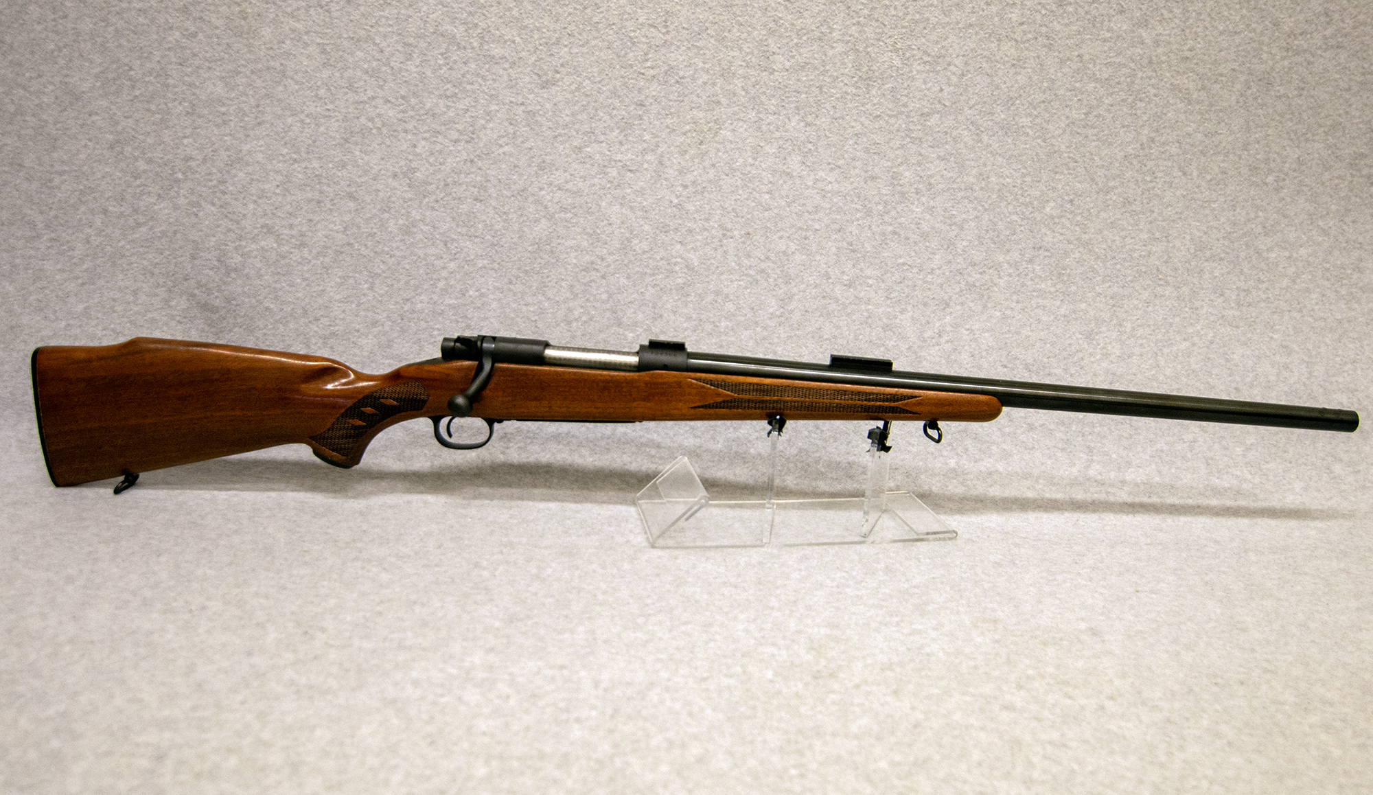 Winchester ~ 70 ~ .225 Win - Bass Pro Shops