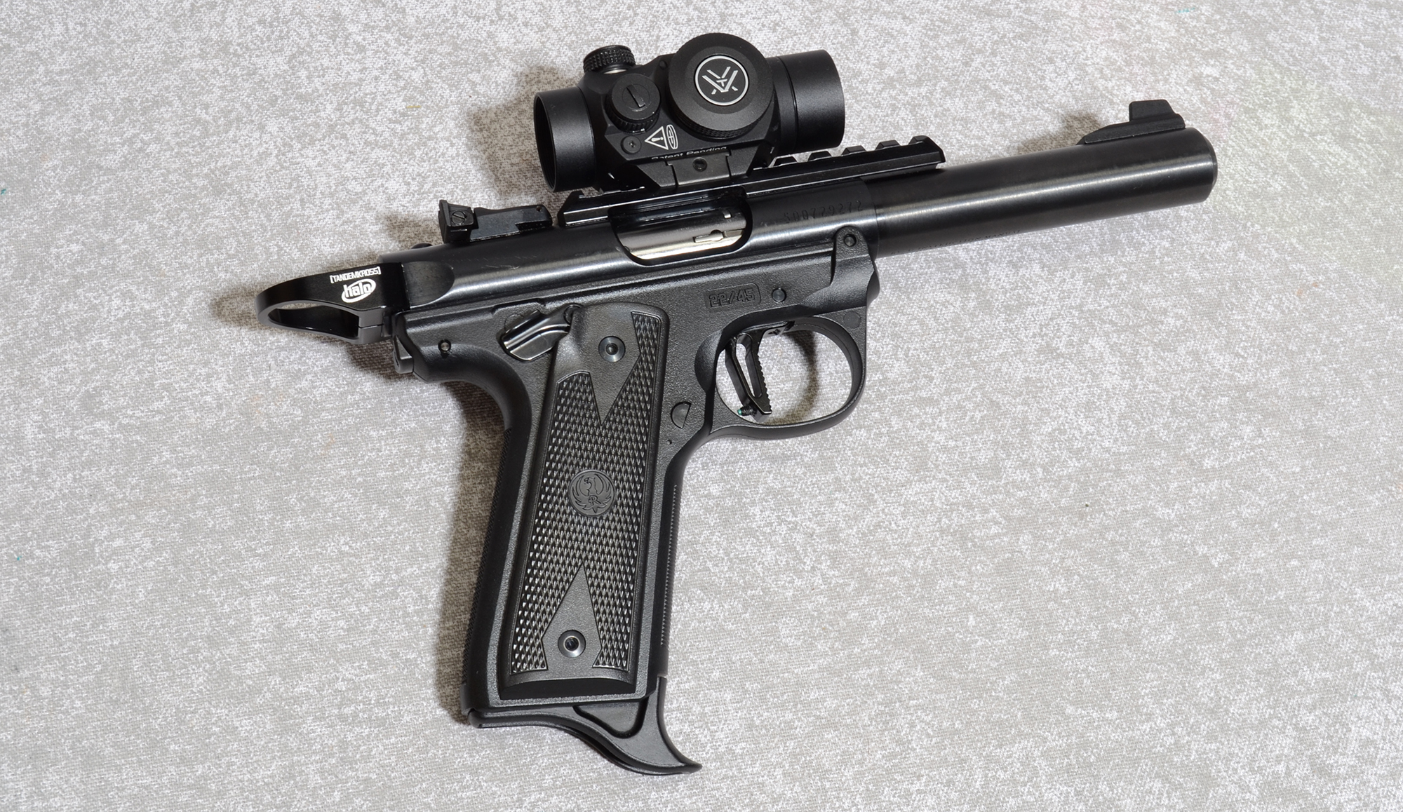 Ruger Mark IV Pistol, .22 Long Rifle, 5 1/2 Inch Barrel, 2 1/2 lbs. - Bass Pro Shops