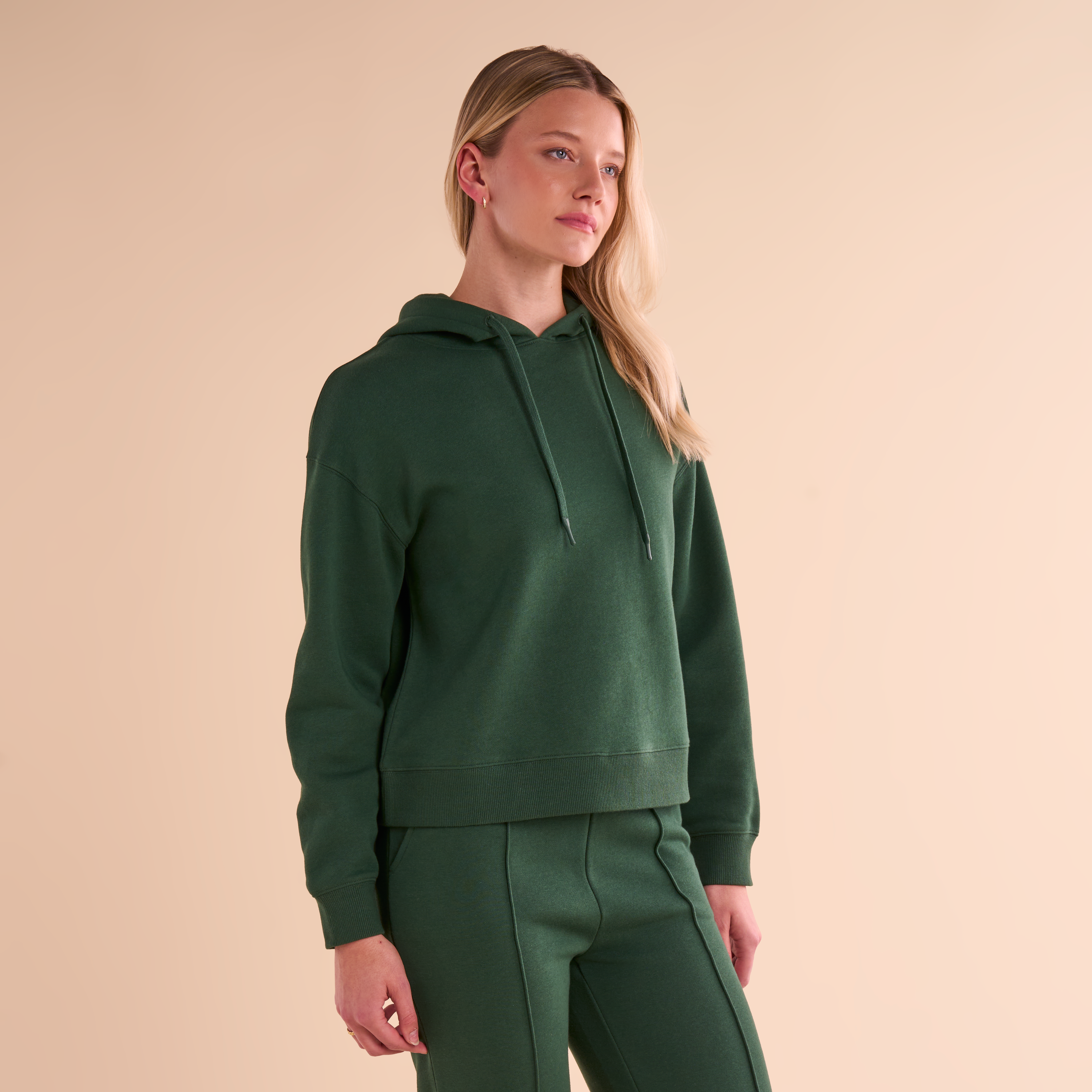 Image of Natural Reflections Harbor Hoodie - Pineneedle