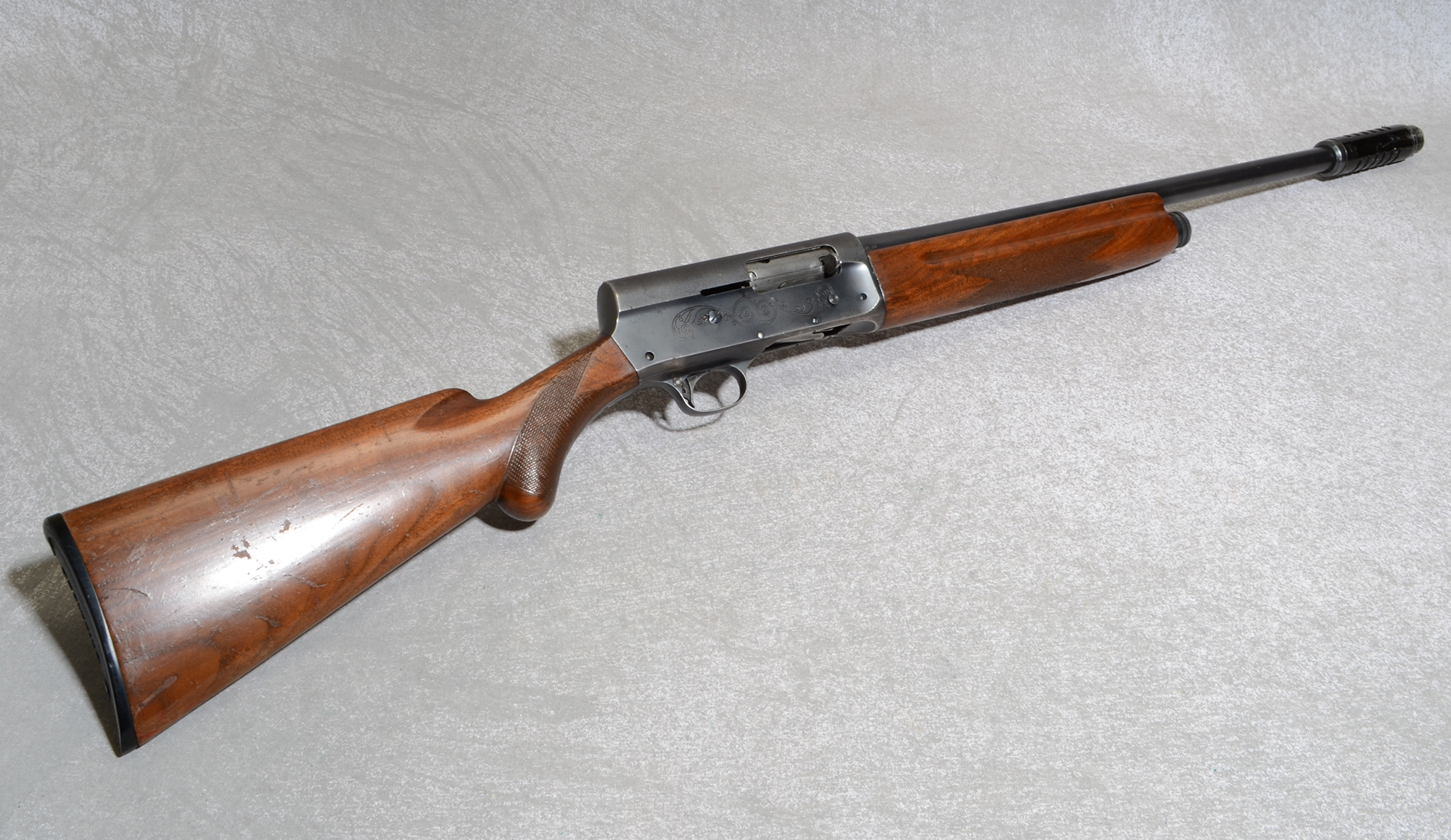 Browning Shotgun 12 Gauge, 25 Inch Barrel, 8 1/2 lbs. - Bass Pro Shops
