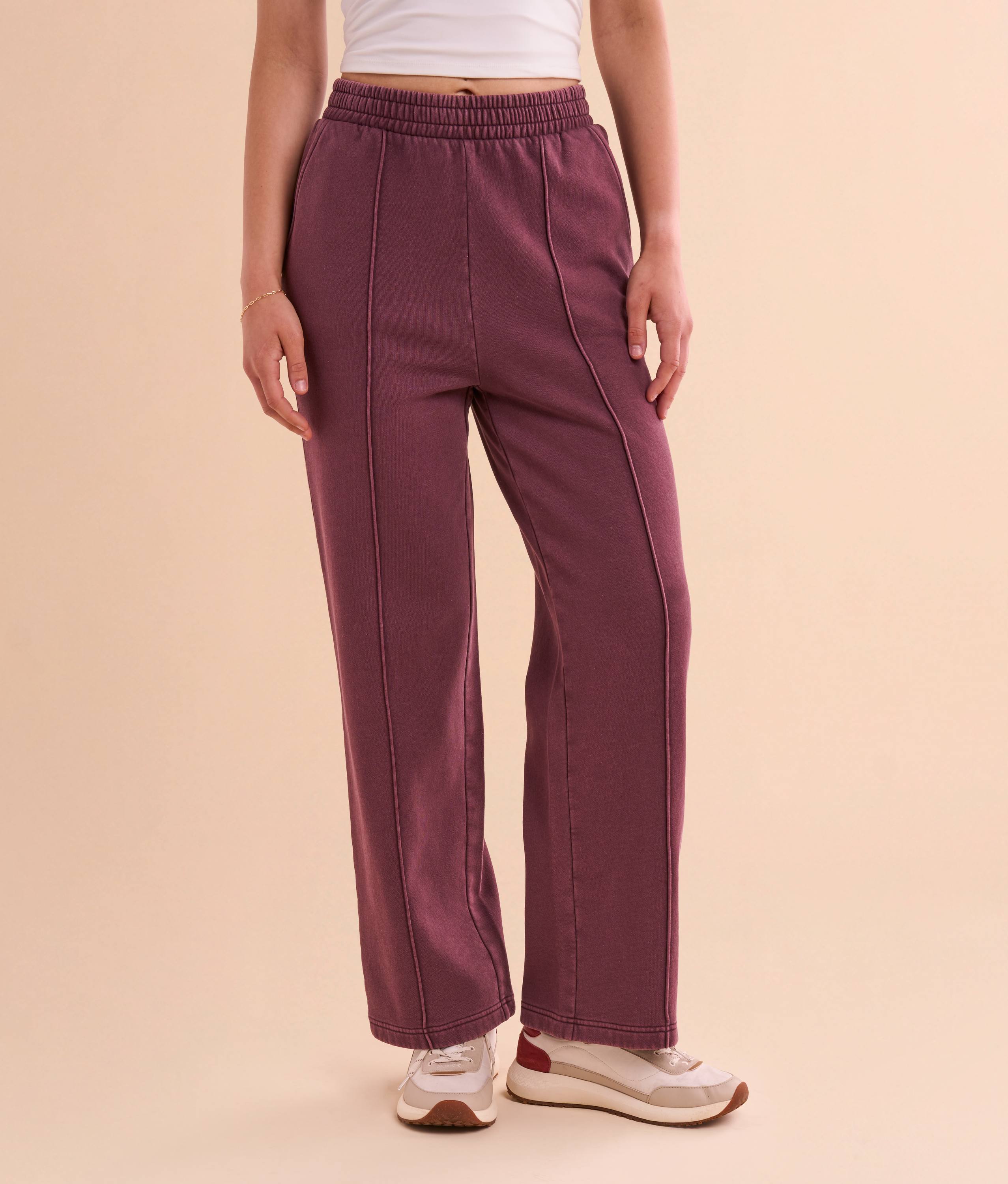 Image of Natural Reflections Harbor Knit Terry Sweatpants - Vineyard Wine