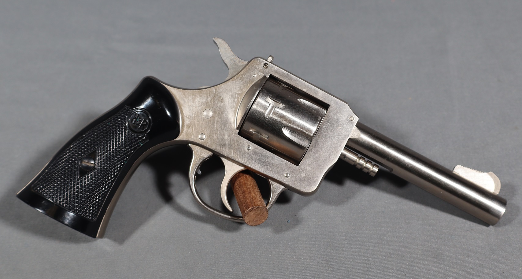 H&R~733~.32 S&W Long - Bass Pro Shops