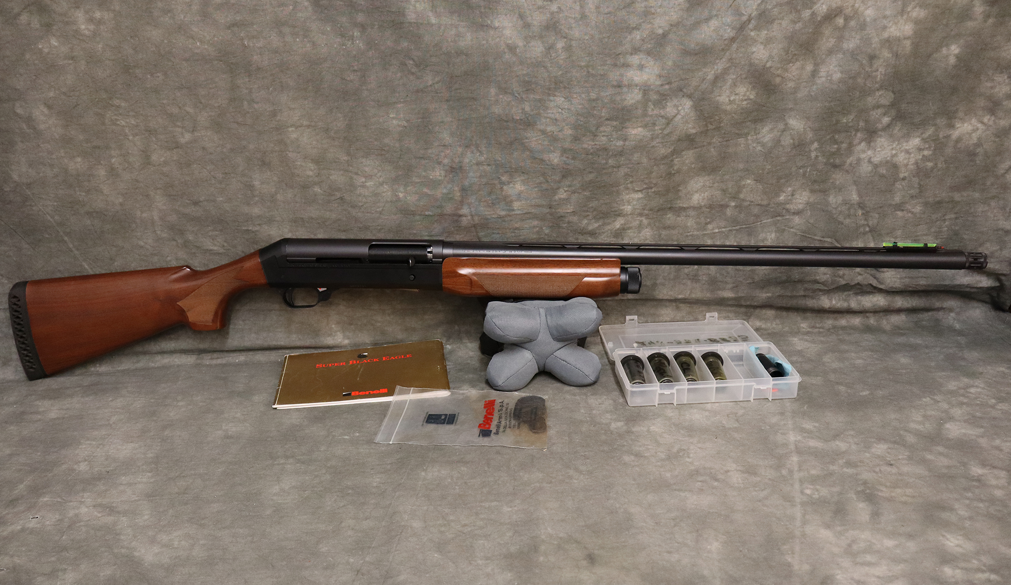 Image of Benelli~Super Black Eagle~12 Gauge