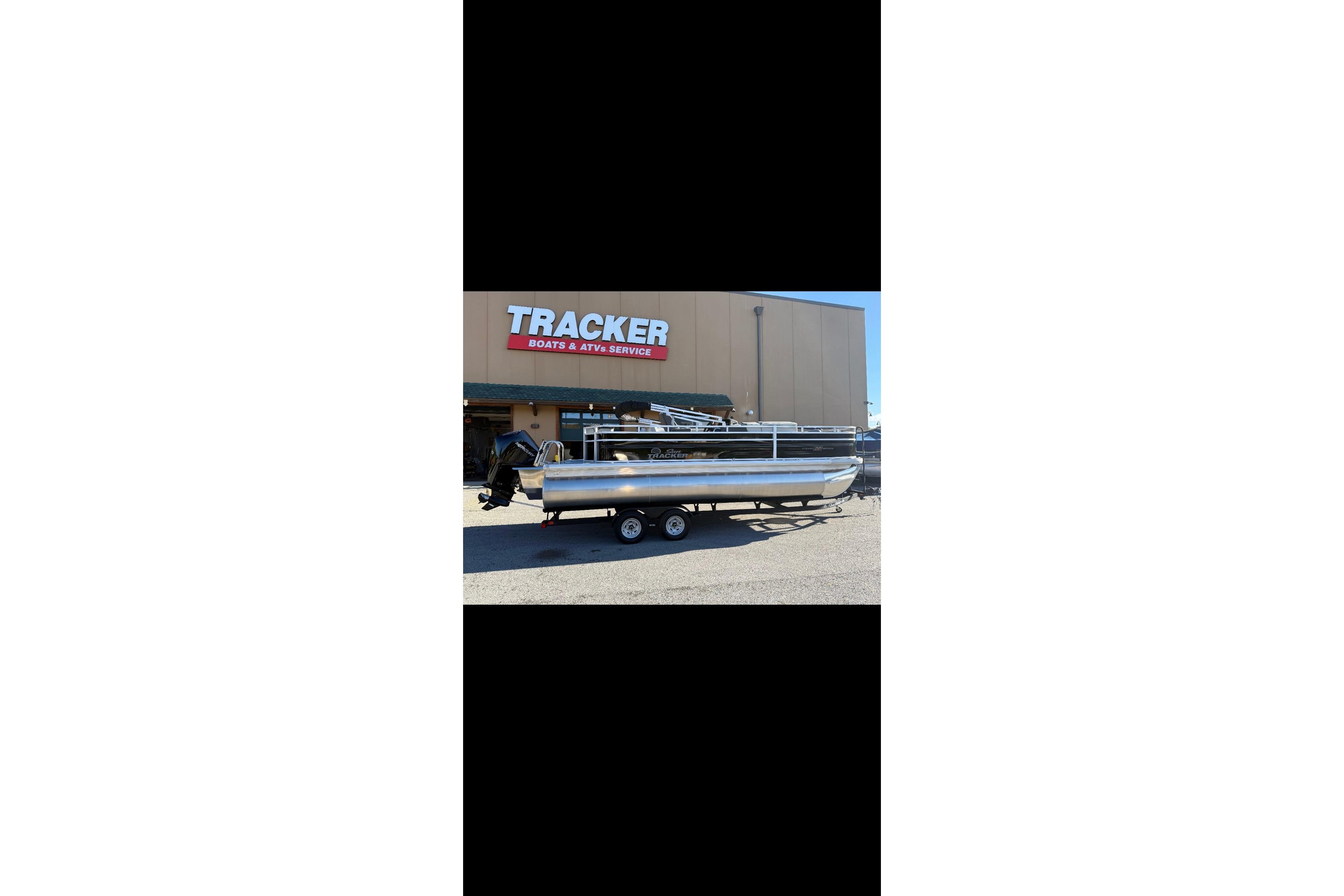 Image of 2026 SUN TRACKER FISHIN' BARGE 22 XP3