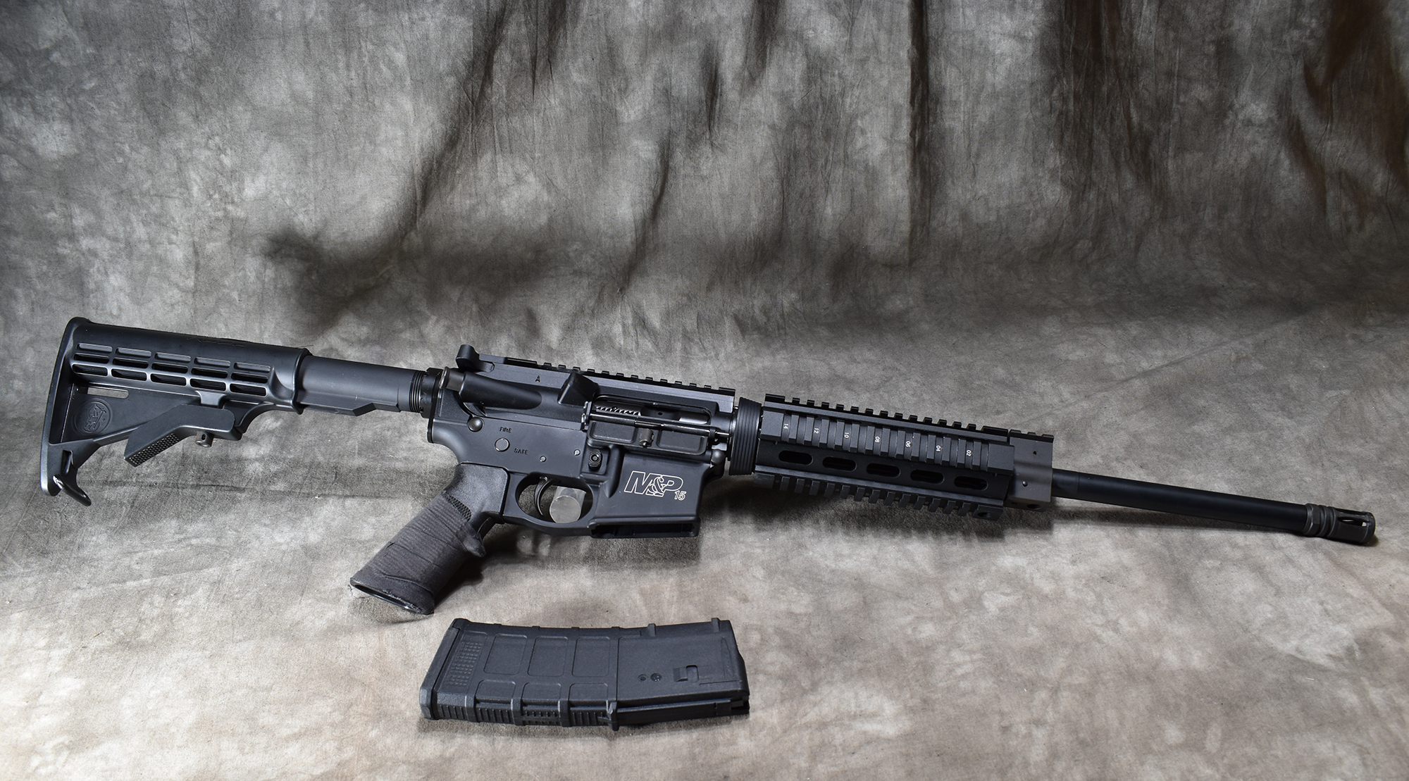 Smith & Wesson - M&P-15 - 5.56 NATO - Bass Pro Shops