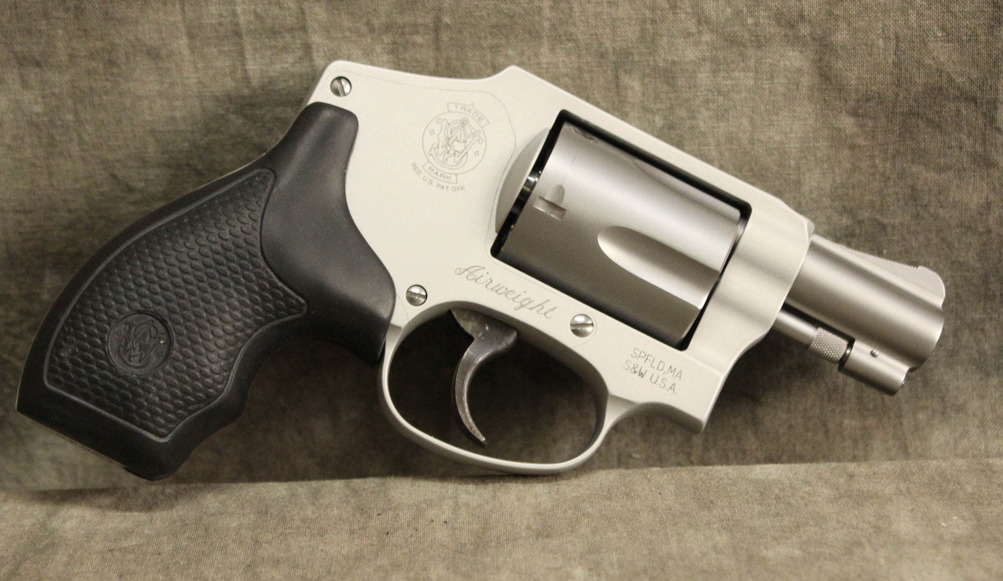 Smith & Wesson ~ 642-2 ~ .38 S&W Spl - Bass Pro Shops