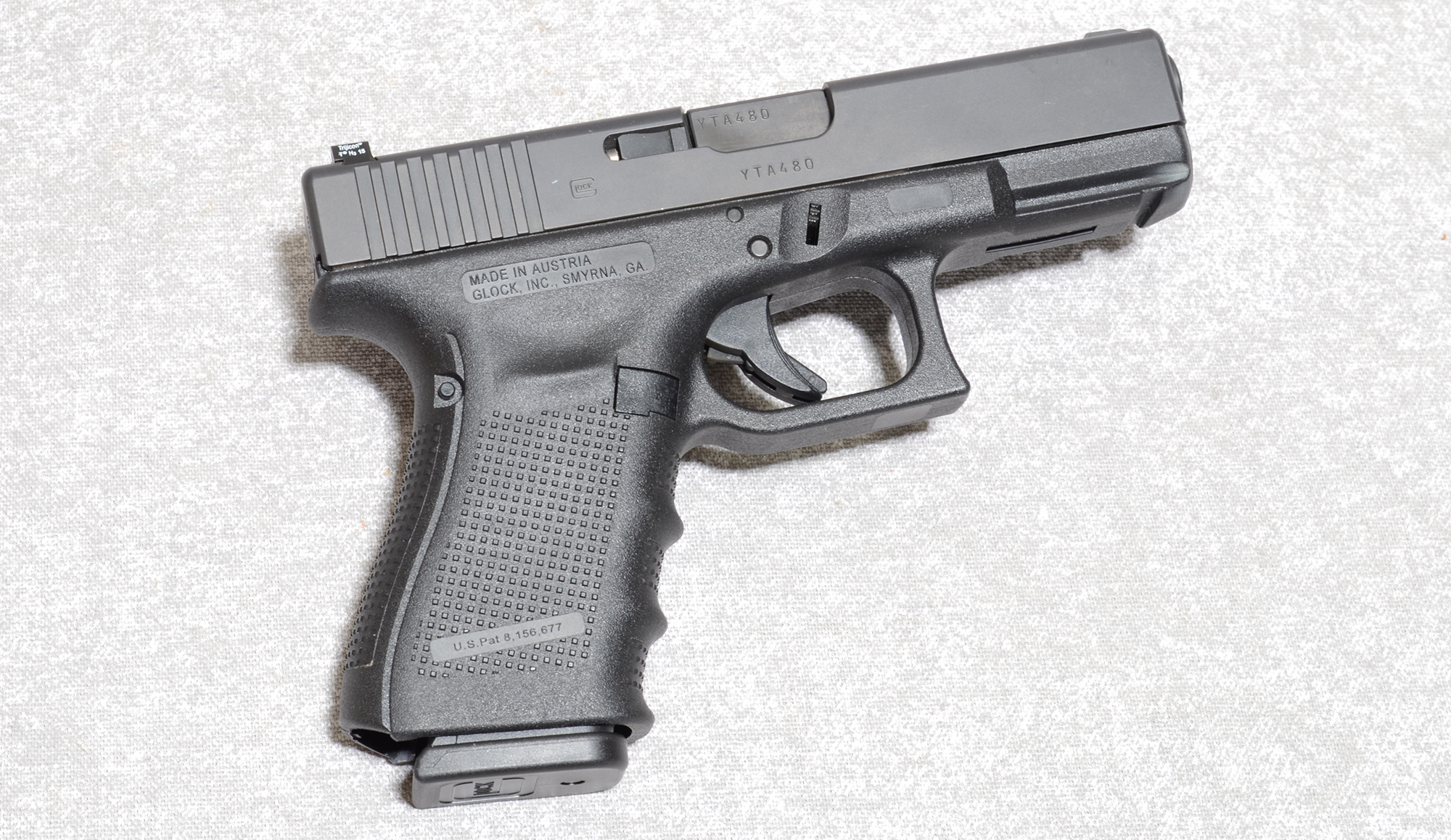 Glock 19 Gen 4 Pistol, 9mm Luger, 4 1/8 Inch Barrel, 1 1/2 lbs. - Bass Pro Shops