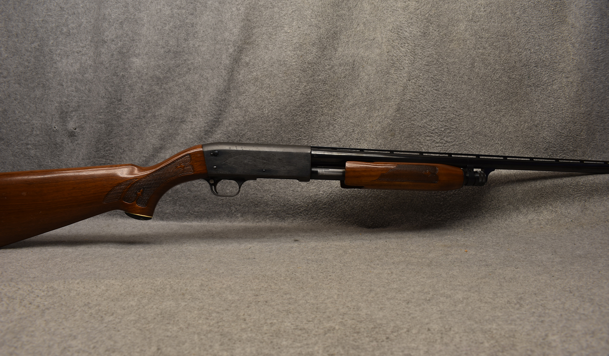 Ithaca ~ Model 37 Featherlight ~ 20 Gauge - Bass Pro Shops