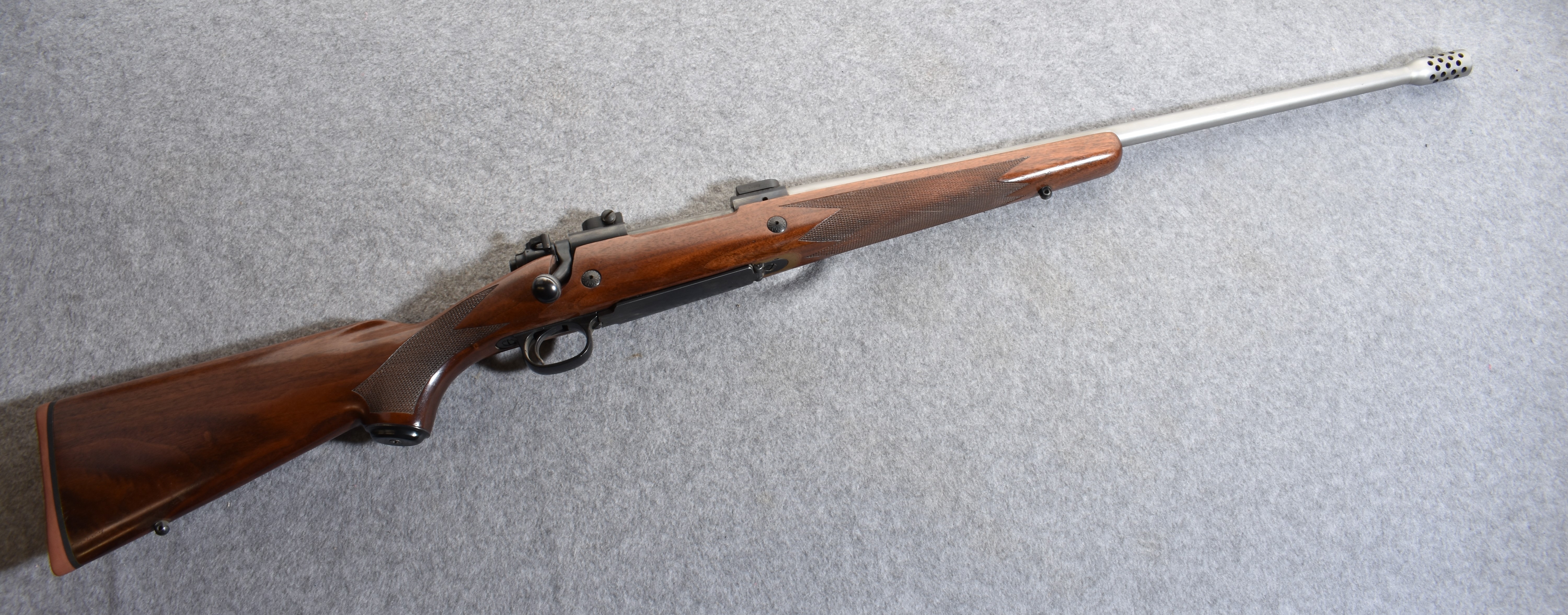 Winchester 70 7mm Remington Magnum Bolt Action Rifle - Bass Pro Shops