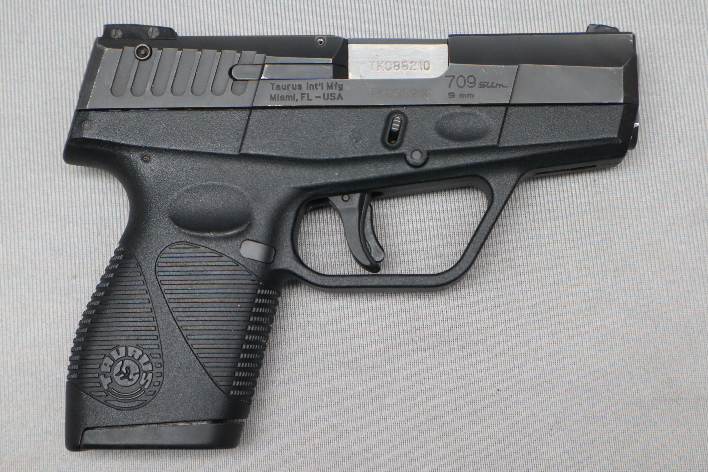 Taurus ~ 709 Slim ~ 9mm Luger - Bass Pro Shops