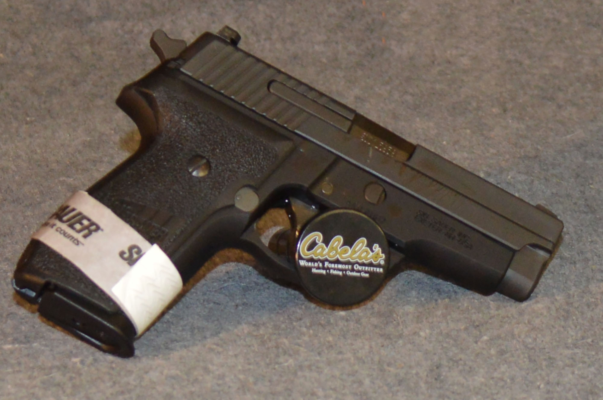 Sig Sauer~M11-A1~9mm Luger - Sig Sauer