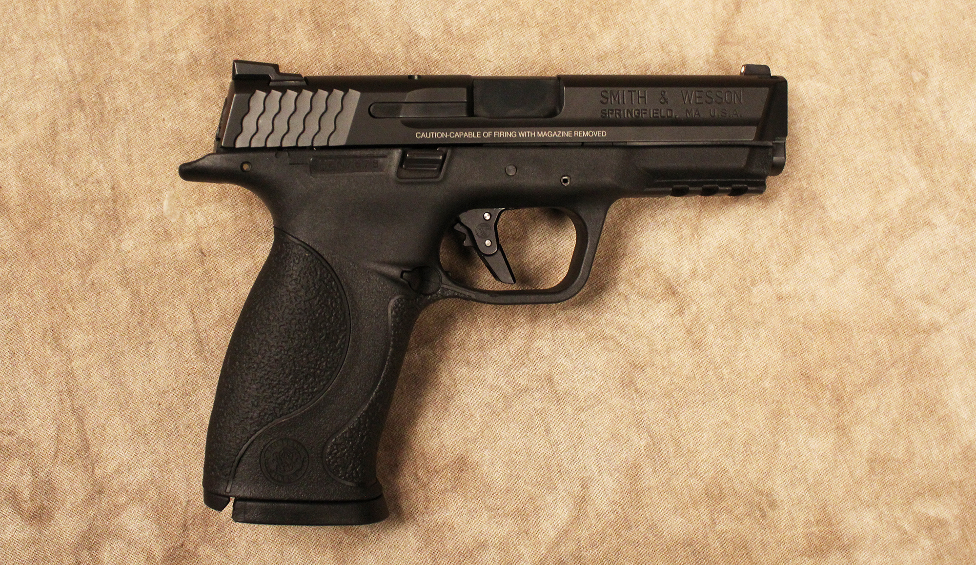 Smith & Wesson~M&P 40~ .40 S&W - Bass Pro Shops