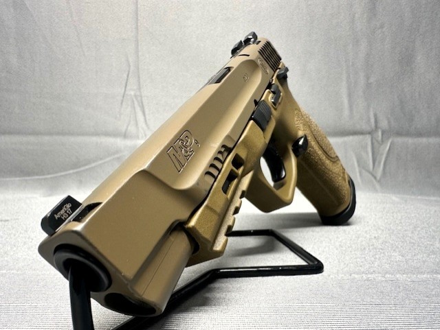 Smith & Wesson M&P9 M2.0 (TS) 9mm - Bass Pro Shops