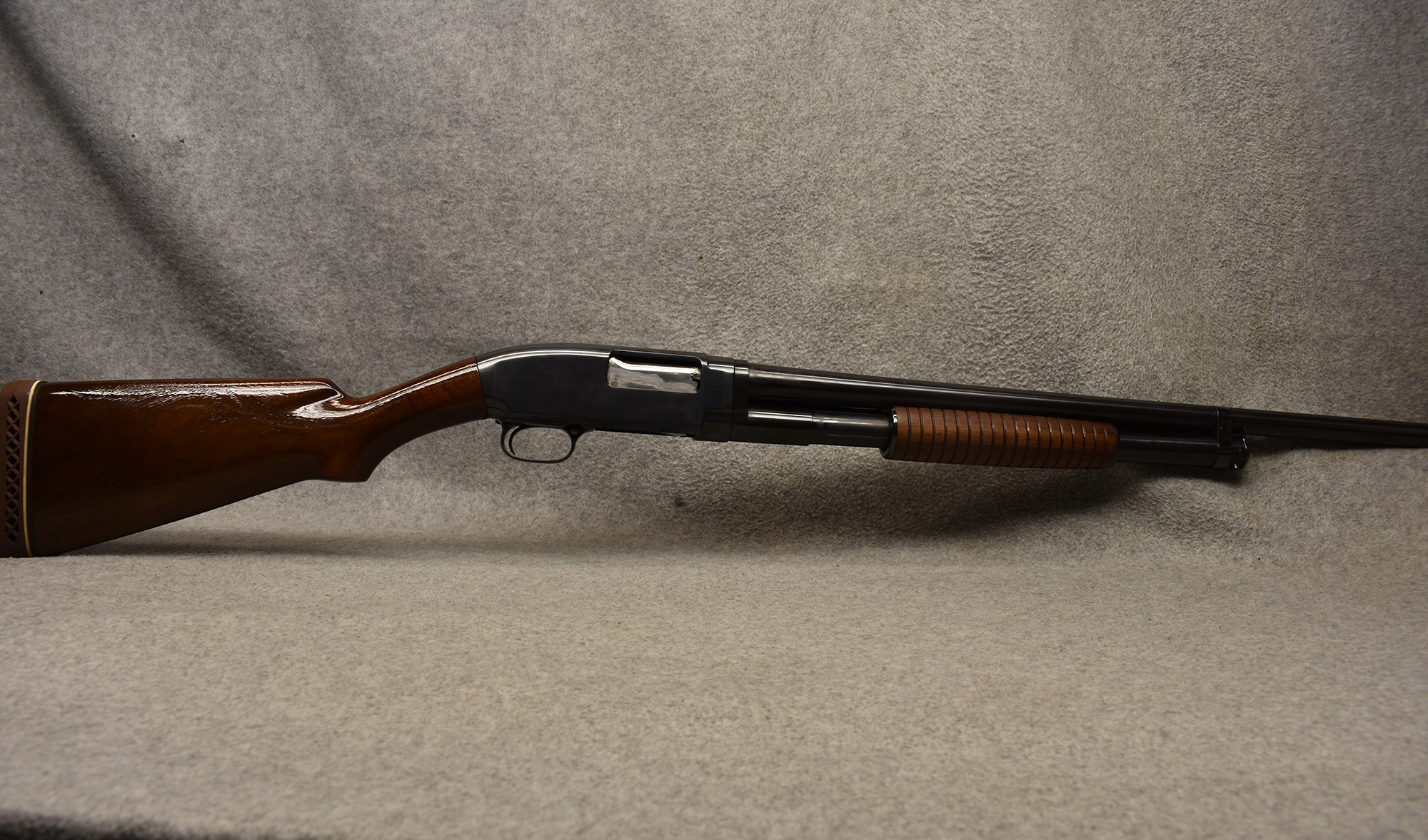 Winchester ~ Model 12 ~ 12 Gauge - Winchester