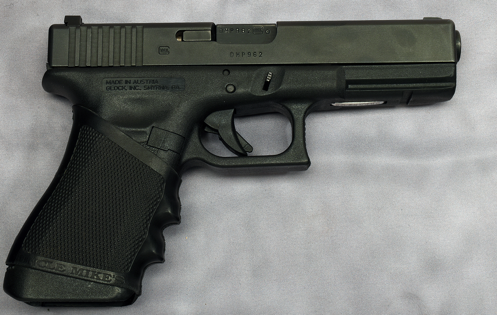 GLOCK ~ 22 ~ .40 S&W - Bass Pro Shops