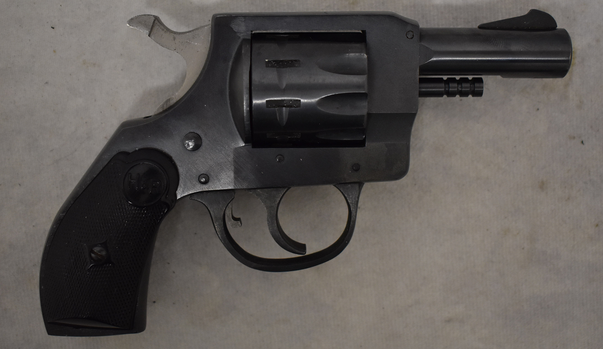 H&R ~ Model 929 ~ .22 Cal - Bass Pro Shops