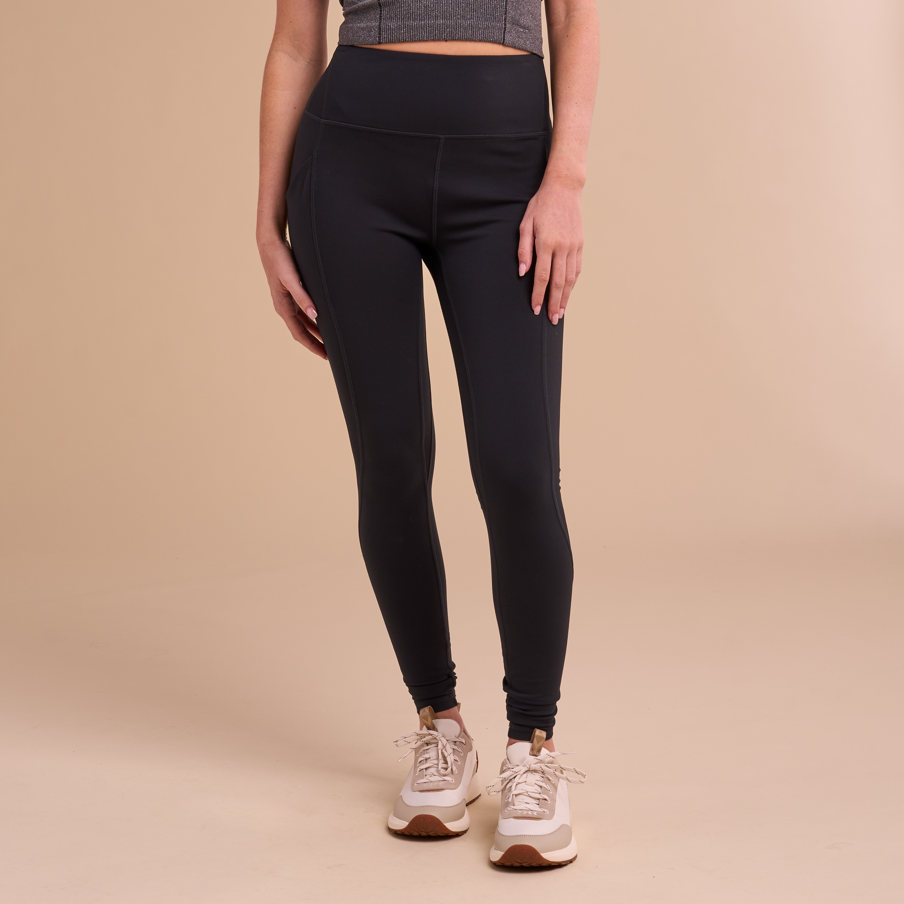 Image of Natural Reflections Highland Pocket Leggings - Anthracite