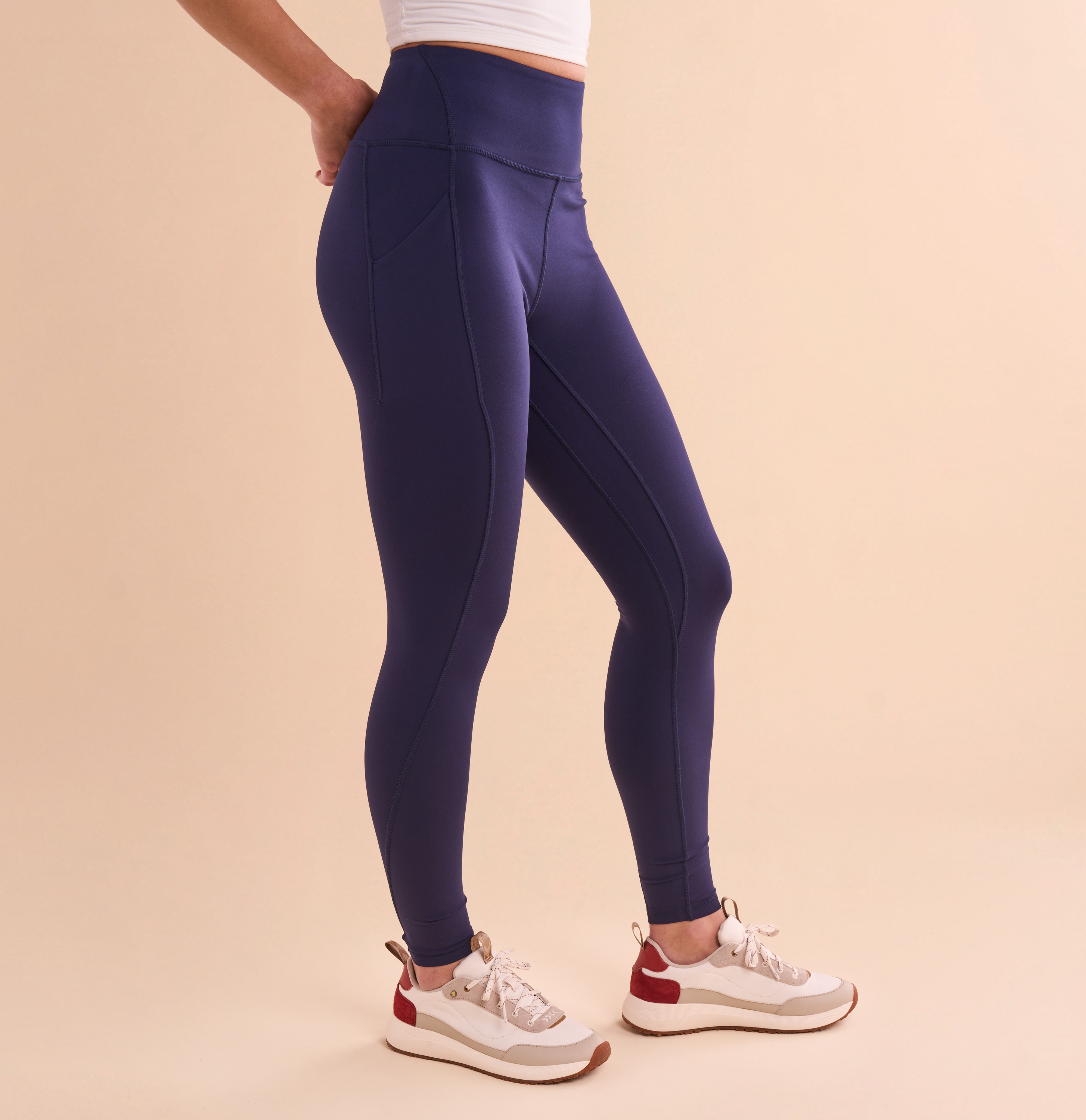 Image of Natural Reflections Highland Pocket Leggings - Navy Blazer
